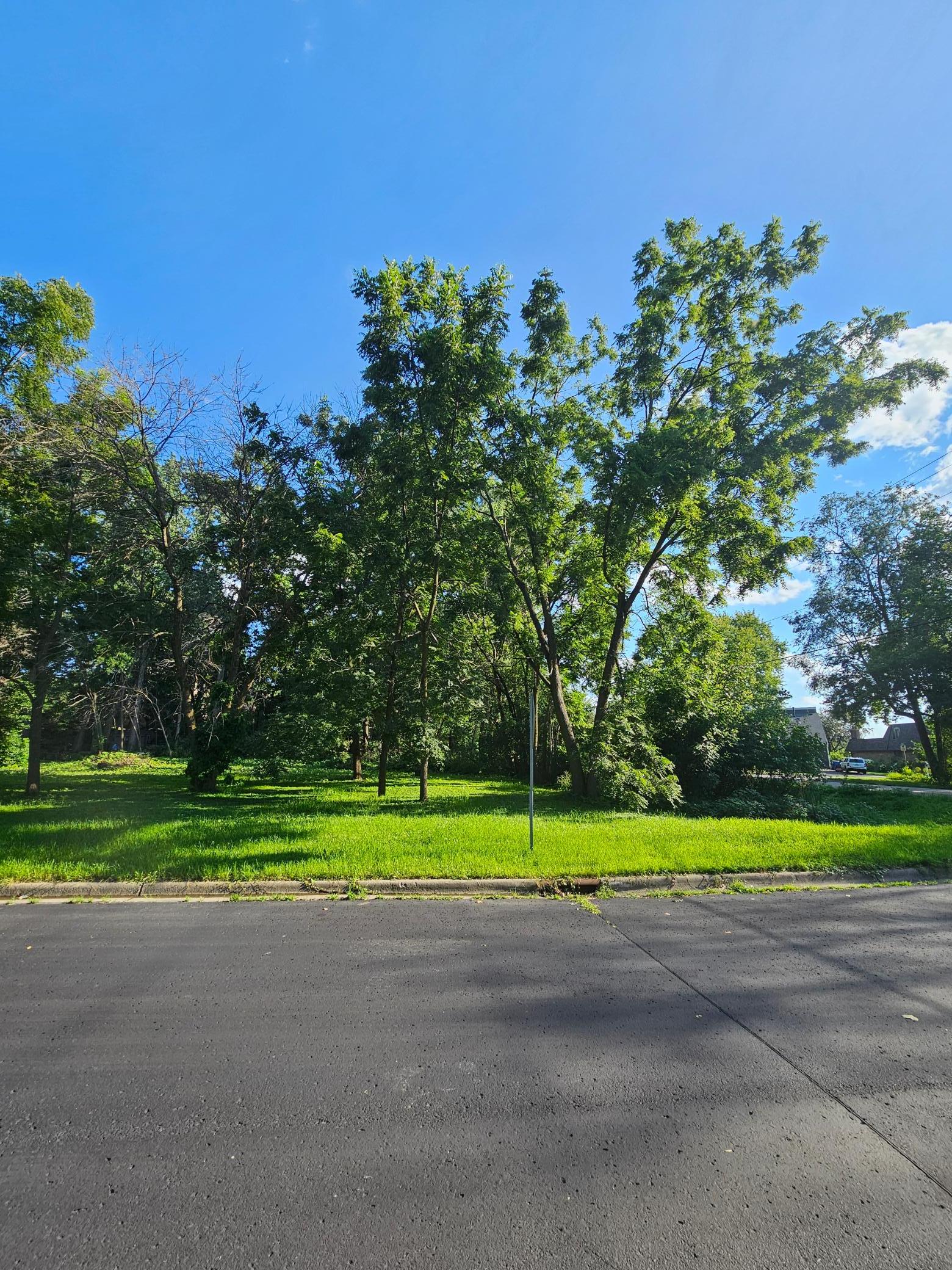 View of Land at 822 Palm Court, North Saint Paul MN 55109, North Saint Paul (9 of 12) - Mike Wilen | Minnesota Team Real Estate