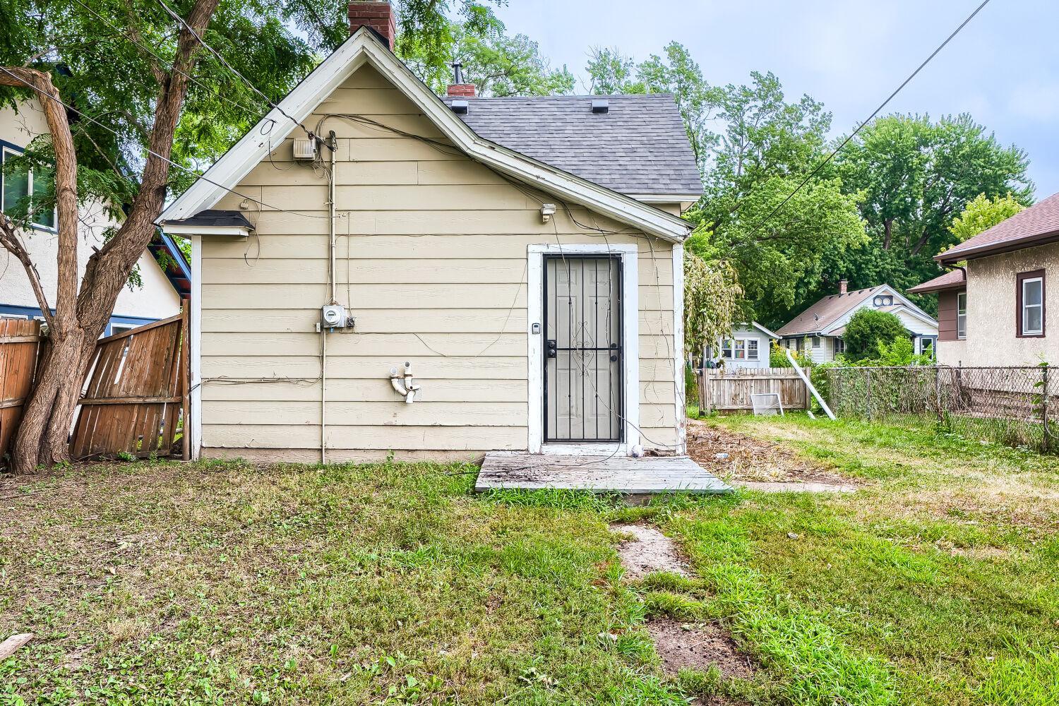 View of Residential at 3743 Bryant Avenue, Minneapolis MN 55412, Minneapolis (3 of 11) - Mike Wilen | Minnesota Team Real Estate