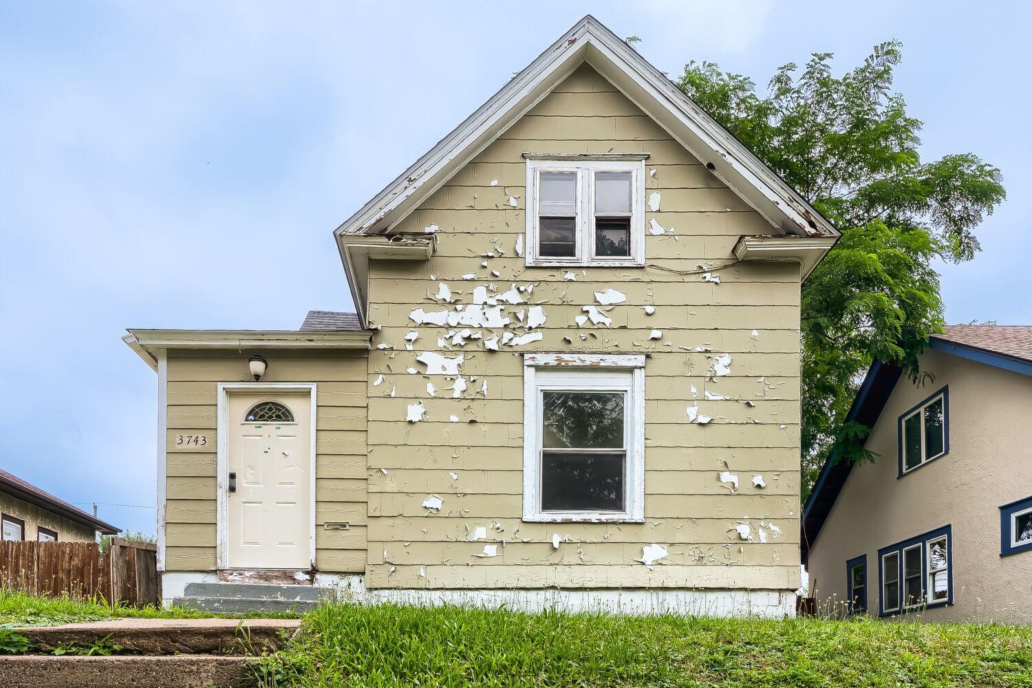 View of Residential at 3743 Bryant Avenue, Minneapolis MN 55412, Minneapolis (2 of 11) - Mike Wilen | Minnesota Team Real Estate