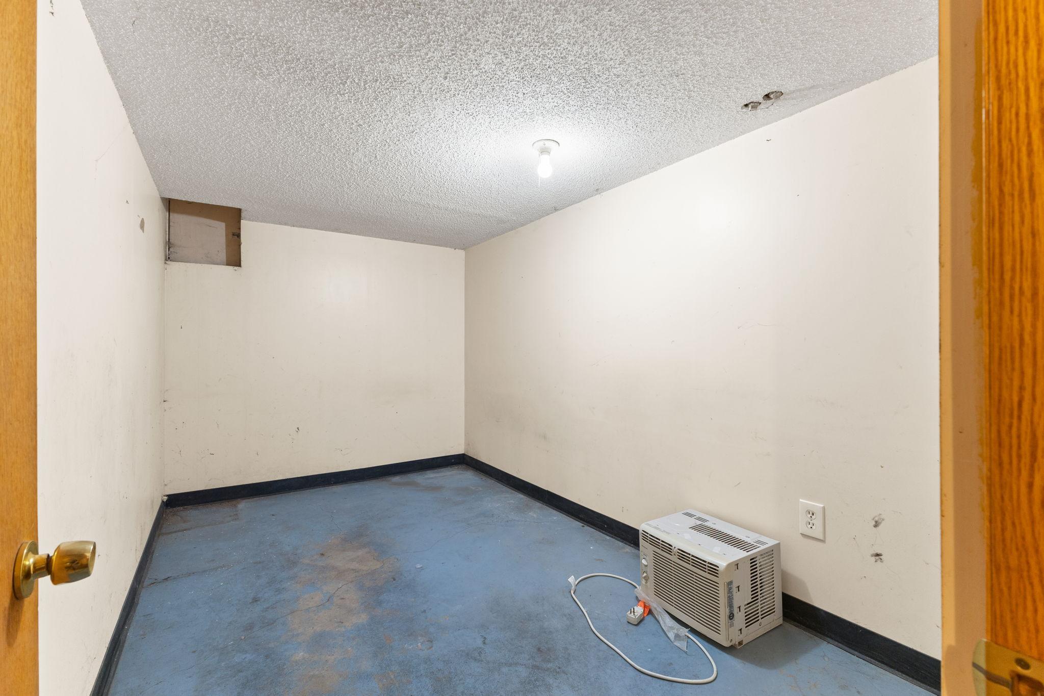 View of Residential Income at 3847 Cedar Avenue, Minneapolis MN 55407, Minneapolis (26 of 41) - Mike Wilen | Minnesota Team Real Estate