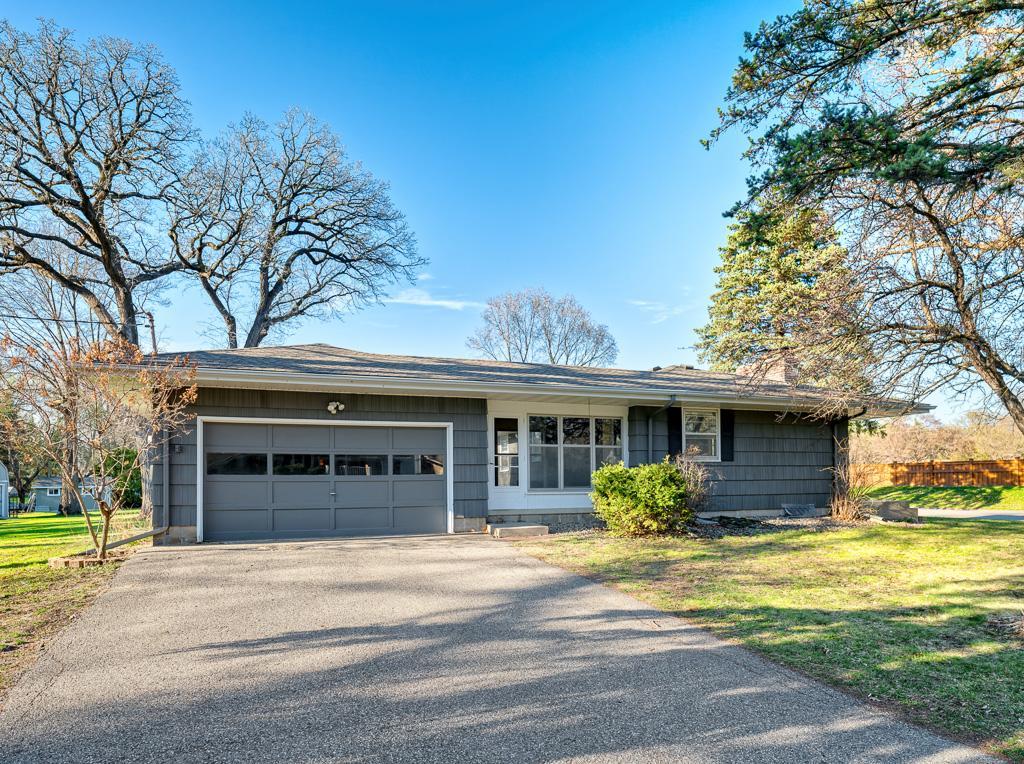 View of Residential at 625 Rosswood Lane, Wayzata MN 55391, Wayzata - Mike Wilen | Minnesota Team Real Estate