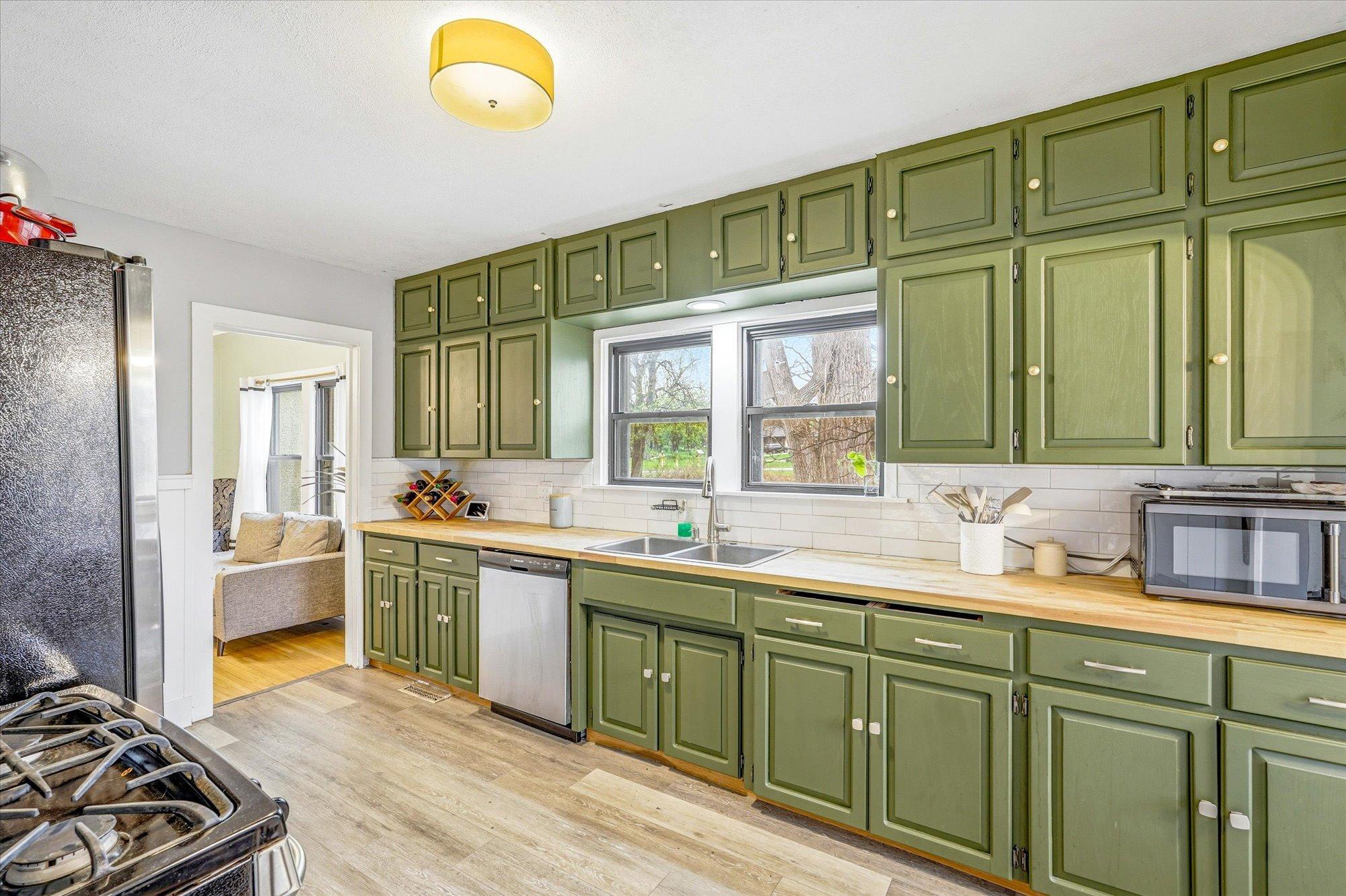 View of Residential at 2533 Snelling Curve, Roseville MN 55113, Roseville (13 of 43) - Mike Wilen | Minnesota Team Real Estate