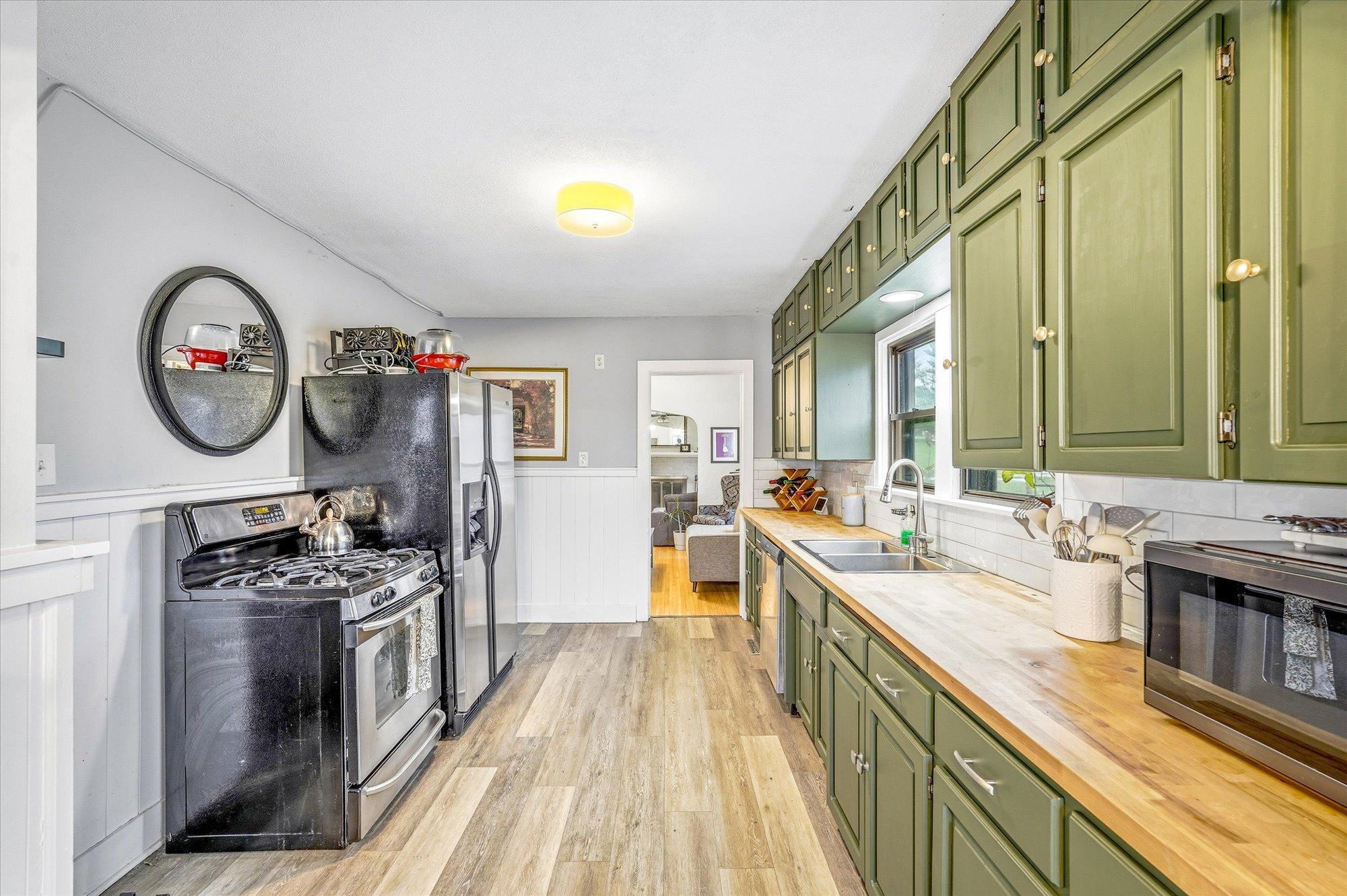 View of Residential at 2533 Snelling Curve, Roseville MN 55113, Roseville (12 of 43) - Mike Wilen | Minnesota Team Real Estate