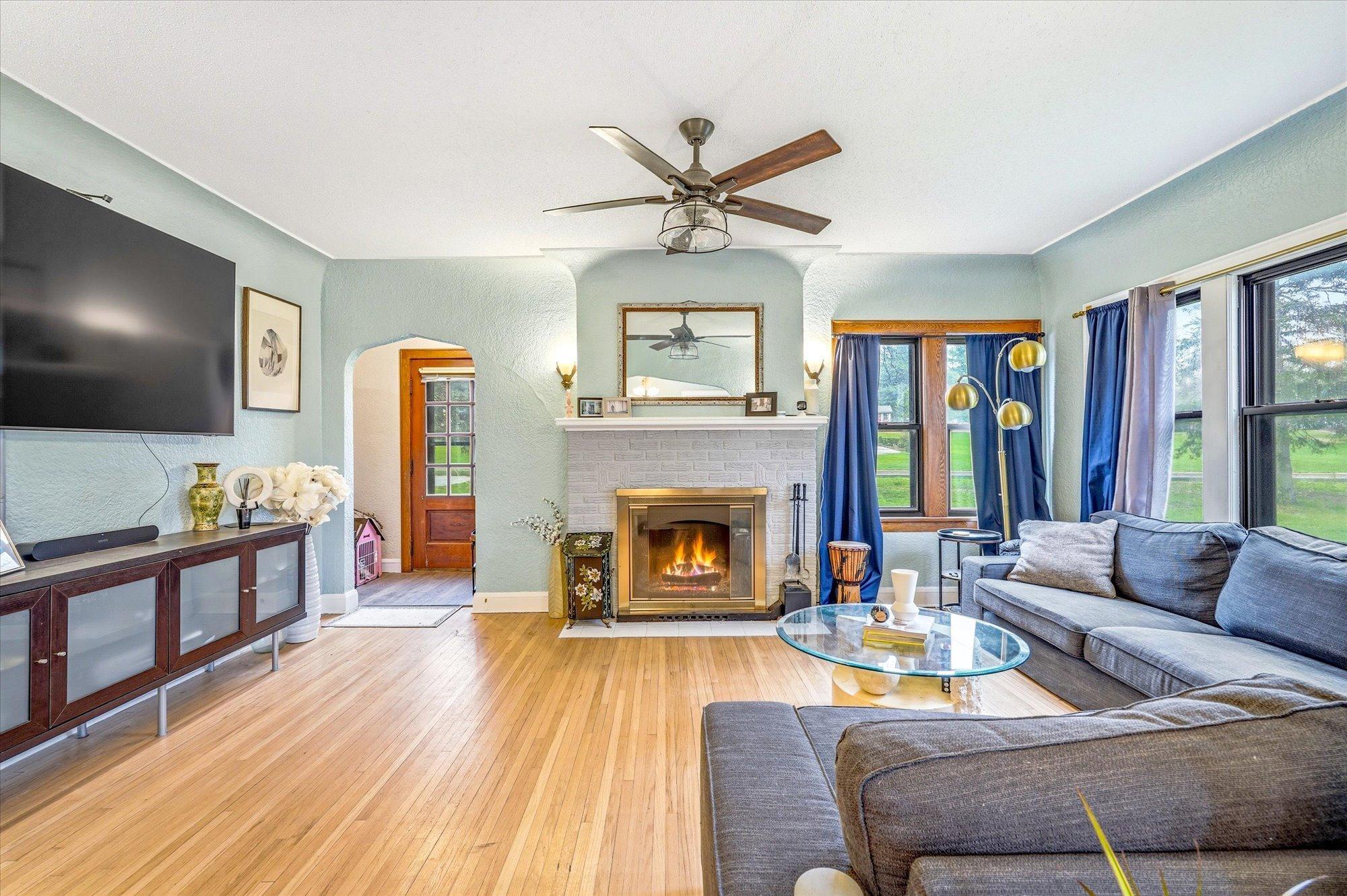 View of Residential at 2533 Snelling Curve, Roseville MN 55113, Roseville (5 of 43) - Mike Wilen | Minnesota Team Real Estate