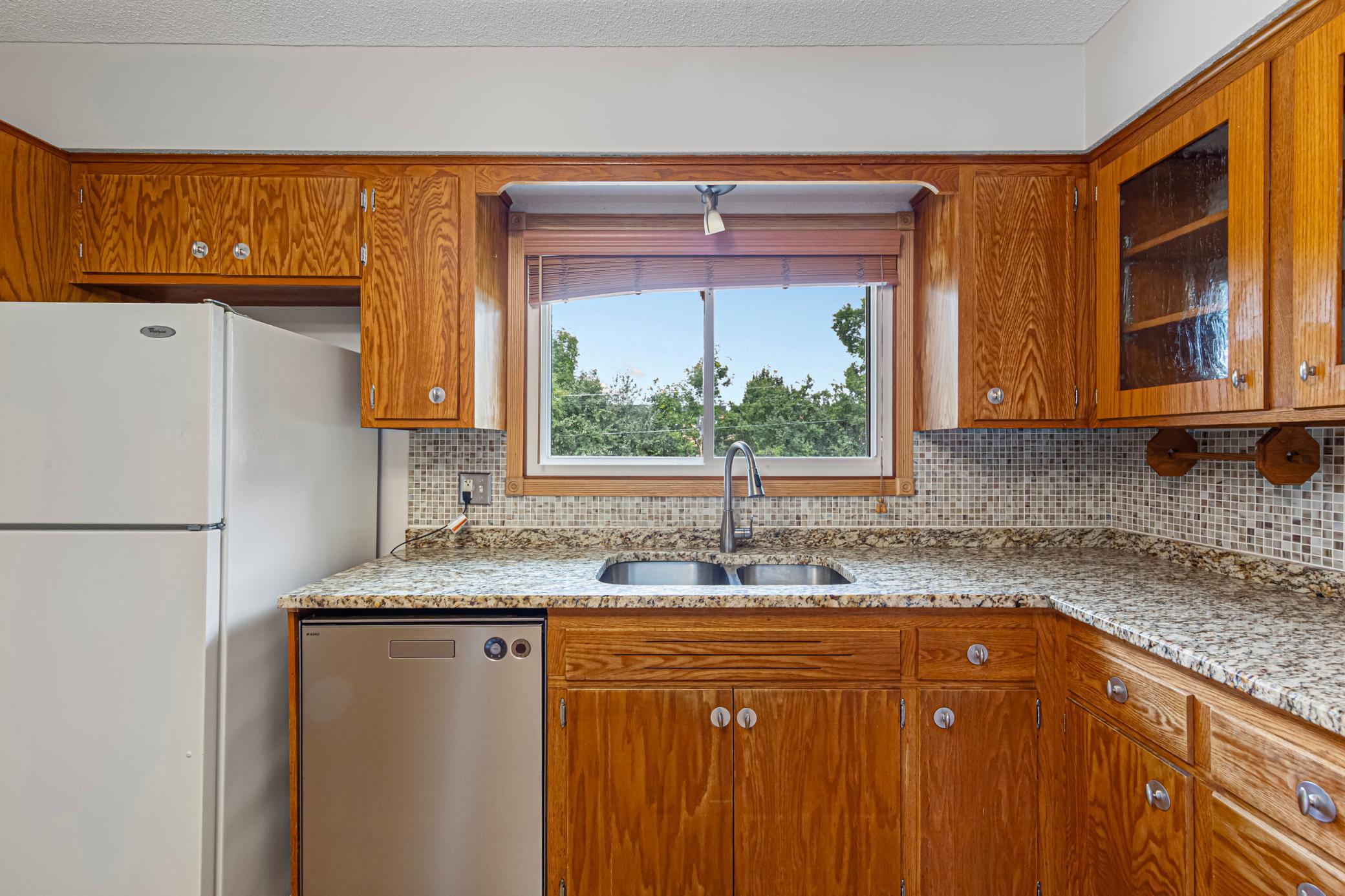 View of Residential at 2033 Bluestone Lane, Eagan MN 55122, Eagan (17 of 40) - Mike Wilen | Minnesota Team Real Estate