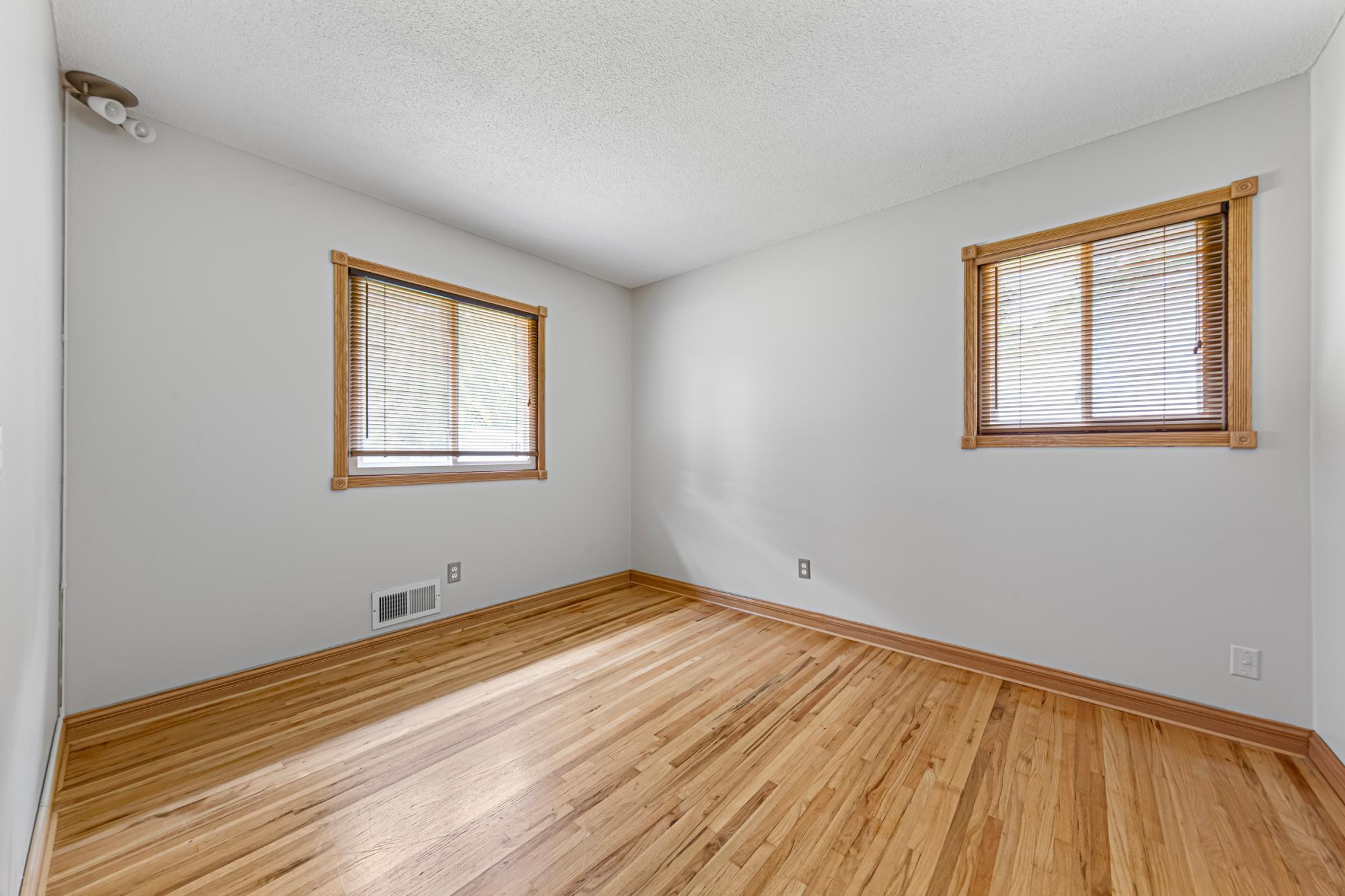 View of Residential at 2033 Bluestone Lane, Eagan MN 55122, Eagan (26 of 40) - Mike Wilen | Minnesota Team Real Estate