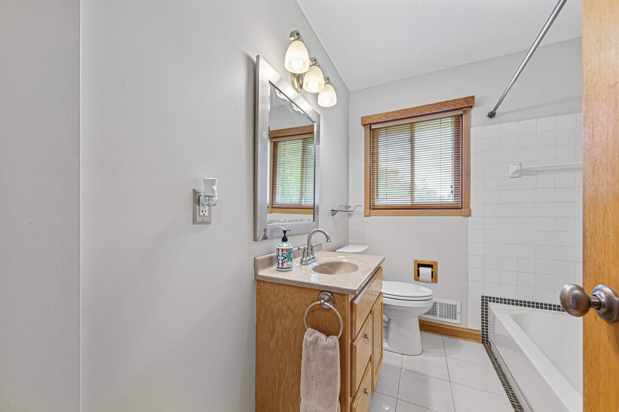 View of Residential at 2033 Bluestone Lane, Eagan MN 55122, Eagan (25 of 40) - Mike Wilen | Minnesota Team Real Estate