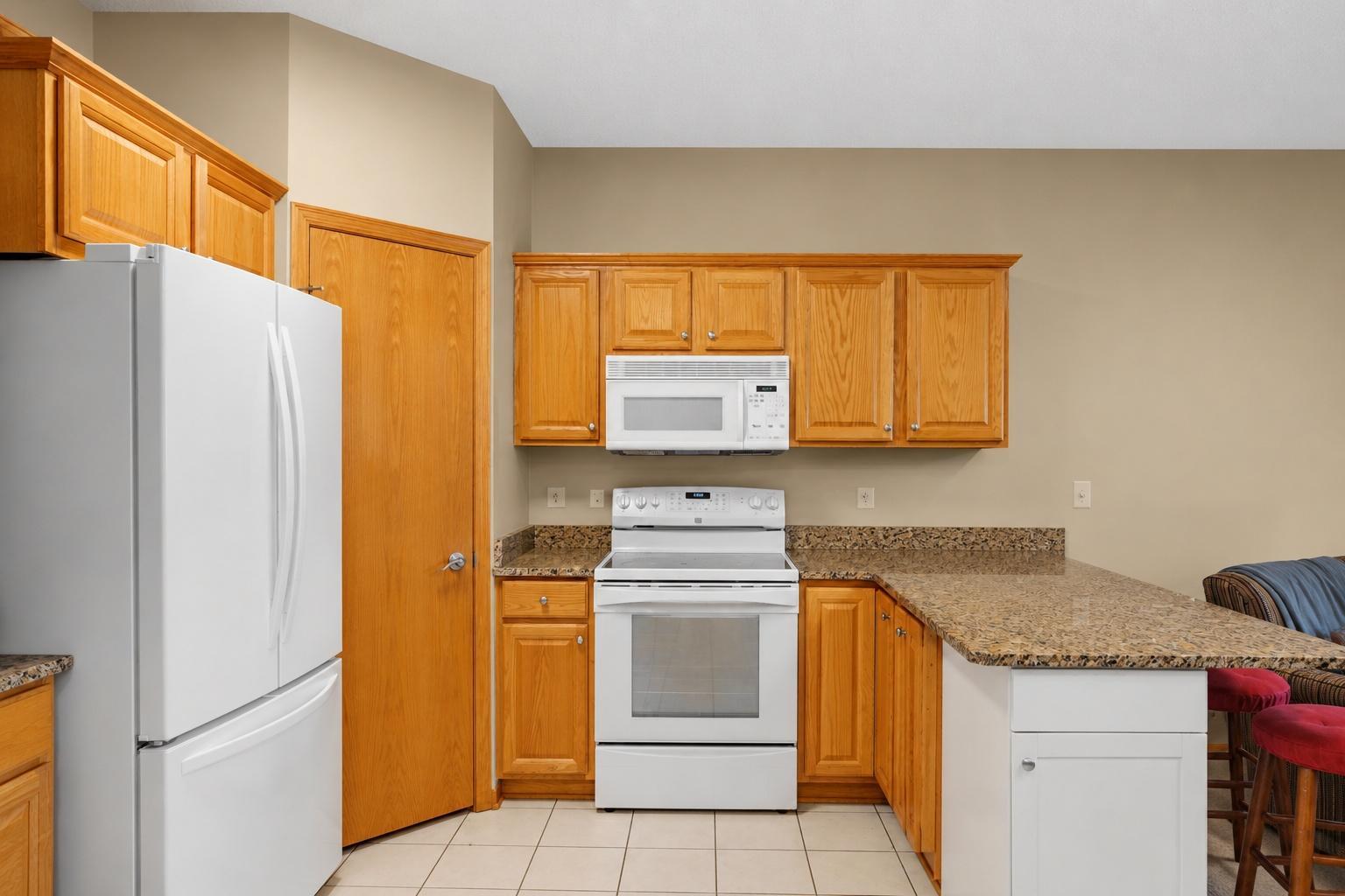 View of Residential at 5985 Rowland Road #302, Minnetonka MN 55343, Minnetonka (6 of 27) - Mike Wilen | Minnesota Team Real Estate