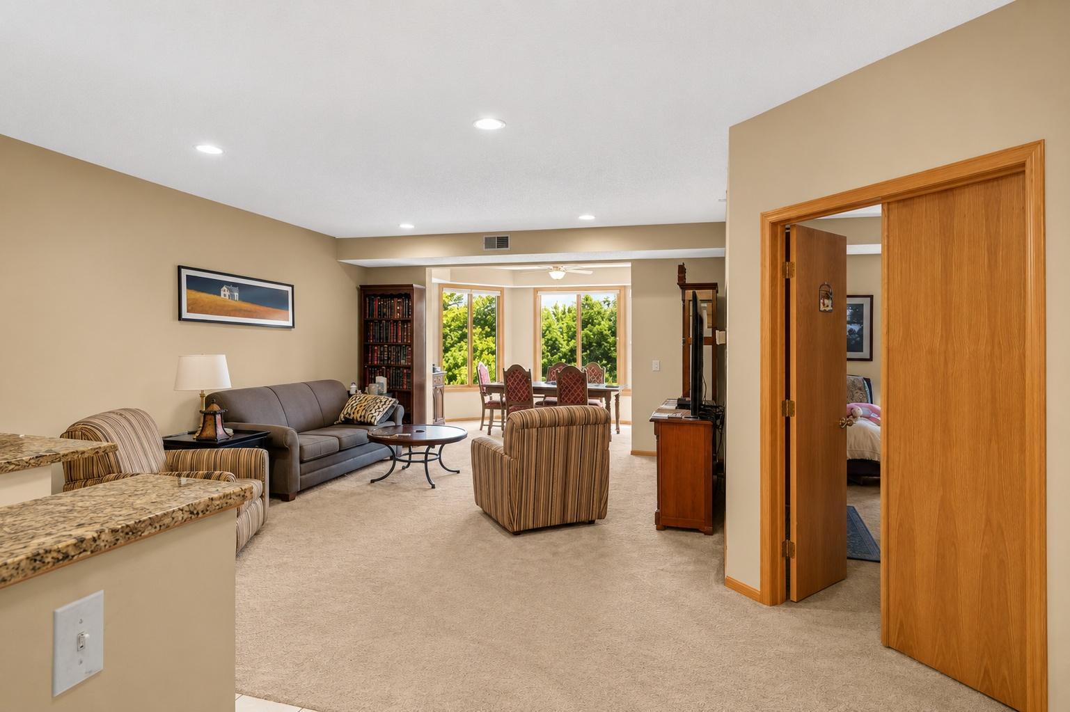 View of Residential at 5985 Rowland Road #302, Minnetonka MN 55343, Minnetonka (10 of 27) - Mike Wilen | Minnesota Team Real Estate