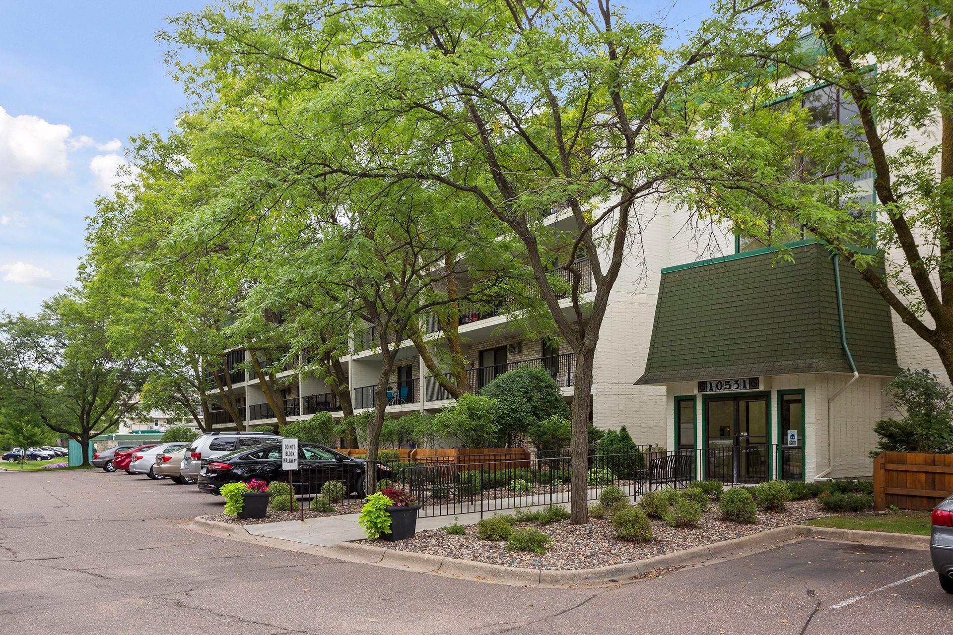 View of Residential at 10531 Cedar Lake Road #212, Minnetonka MN 55305, Minnetonka (19 of 30) - Mike Wilen | Minnesota Team Real Estate