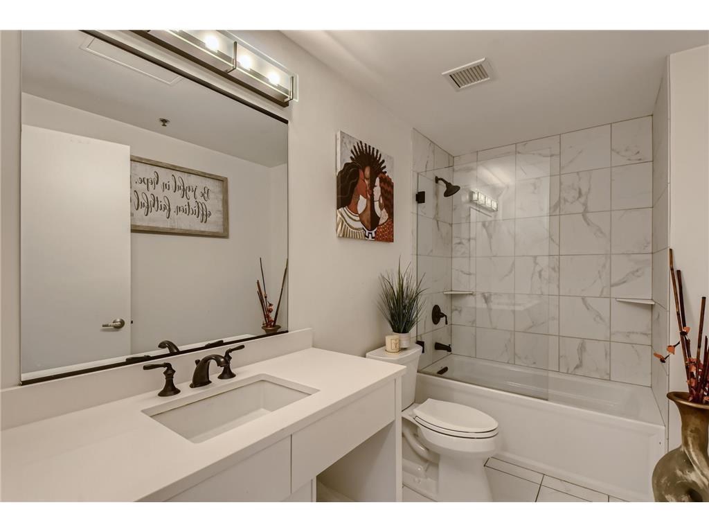 View of Residential at 1240 2nd Street #1023, Minneapolis MN 55415, Minneapolis (13 of 27) - Mike Wilen | Minnesota Team Real Estate