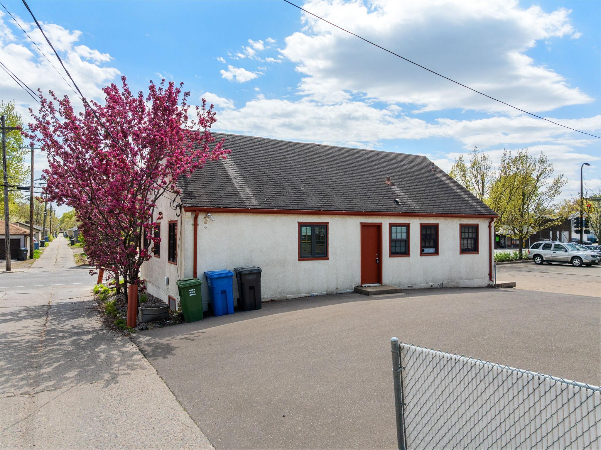 View of Commercial Sale at 1214 42nd Avenue, Minneapolis MN 55412, Minneapolis (7 of 8) - Mike Wilen | Minnesota Team Real Estate
