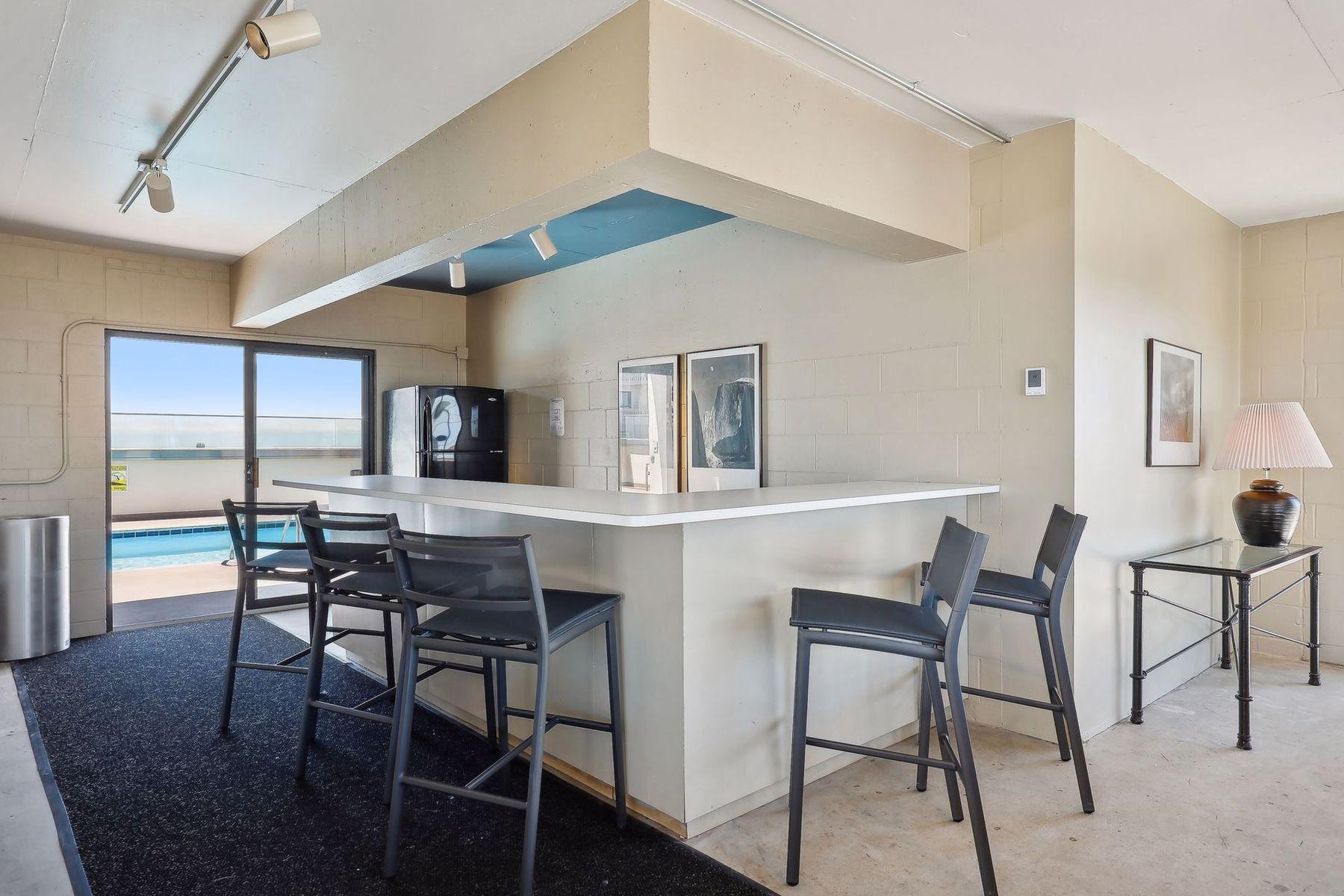 View of Residential at 410 Groveland Avenue #1506, Minneapolis MN 55403, Minneapolis (25 of 42) - Mike Wilen | Minnesota Team Real Estate