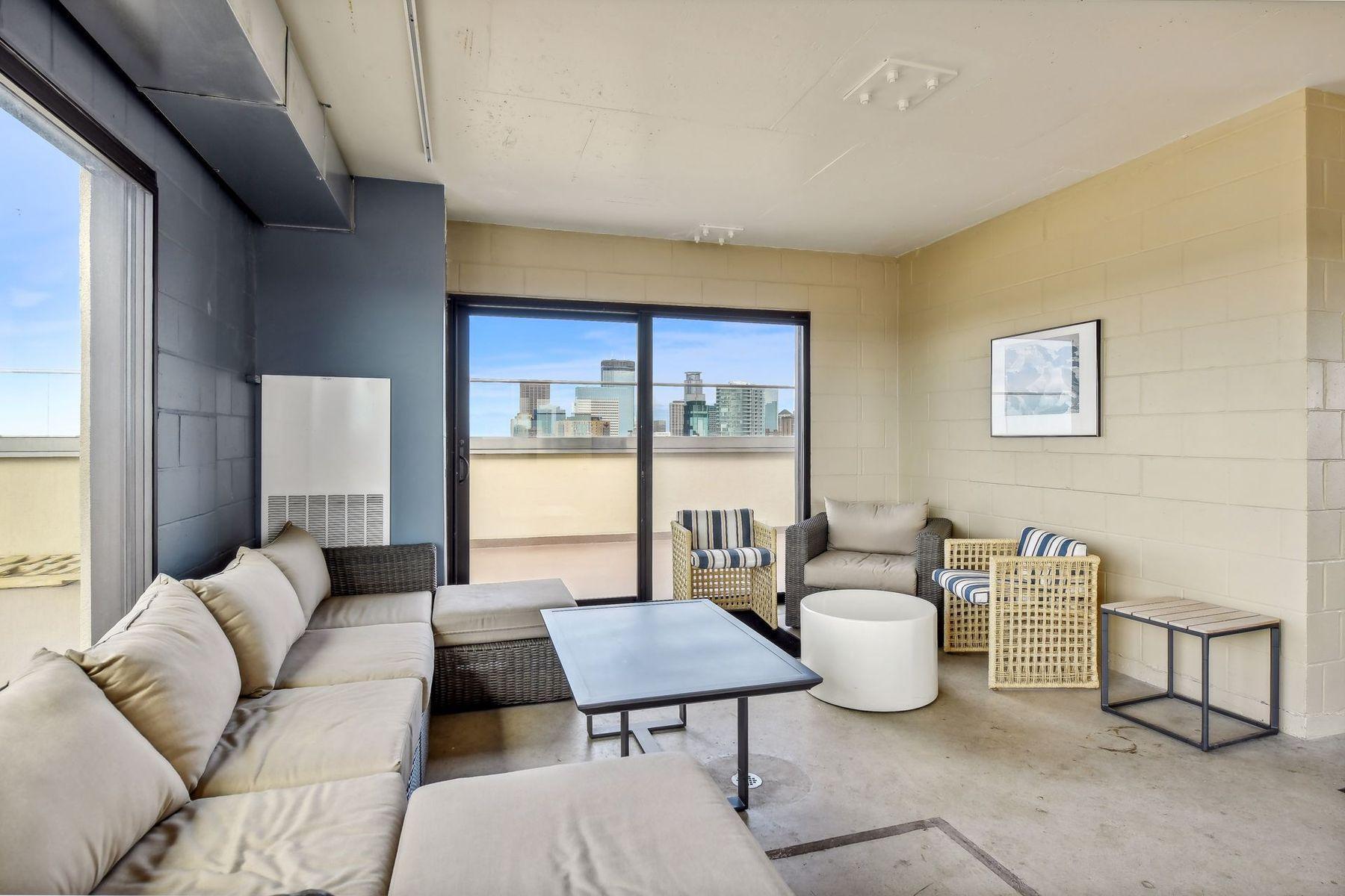 View of Residential at 410 Groveland Avenue #1506, Minneapolis MN 55403, Minneapolis (21 of 42) - Mike Wilen | Minnesota Team Real Estate
