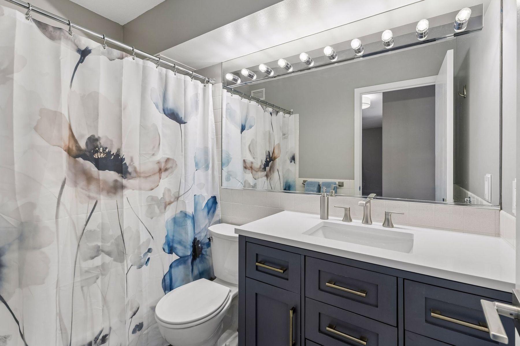View of Residential at 410 Groveland Avenue #1506, Minneapolis MN 55403, Minneapolis (11 of 42) - Mike Wilen | Minnesota Team Real Estate