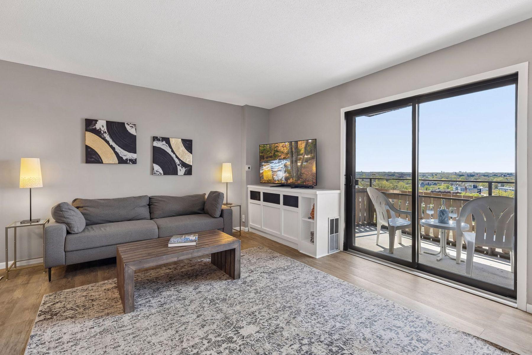 View of Residential at 410 Groveland Avenue #1506, Minneapolis MN 55403, Minneapolis (6 of 42) - Mike Wilen | Minnesota Team Real Estate