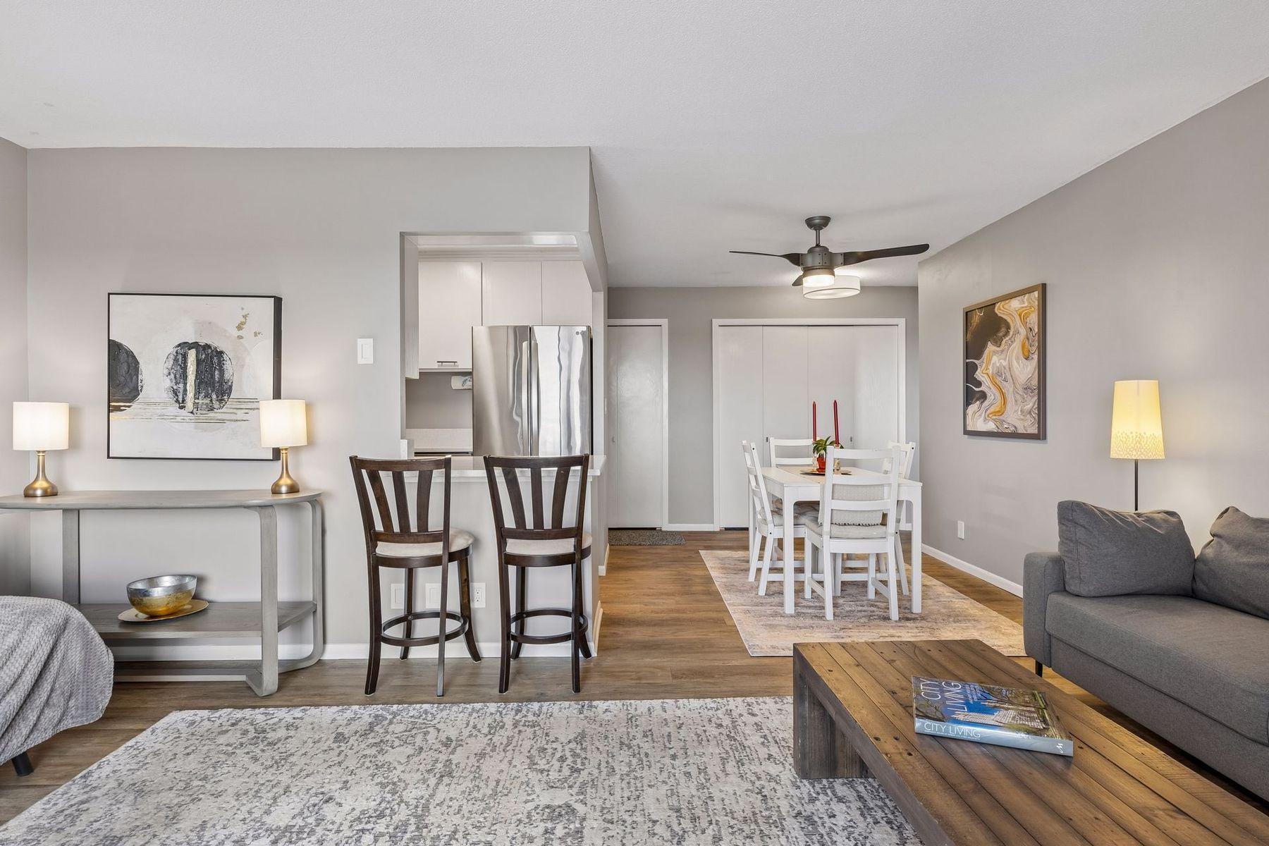 View of Residential at 410 Groveland Avenue #1506, Minneapolis MN 55403, Minneapolis (4 of 42) - Mike Wilen | Minnesota Team Real Estate