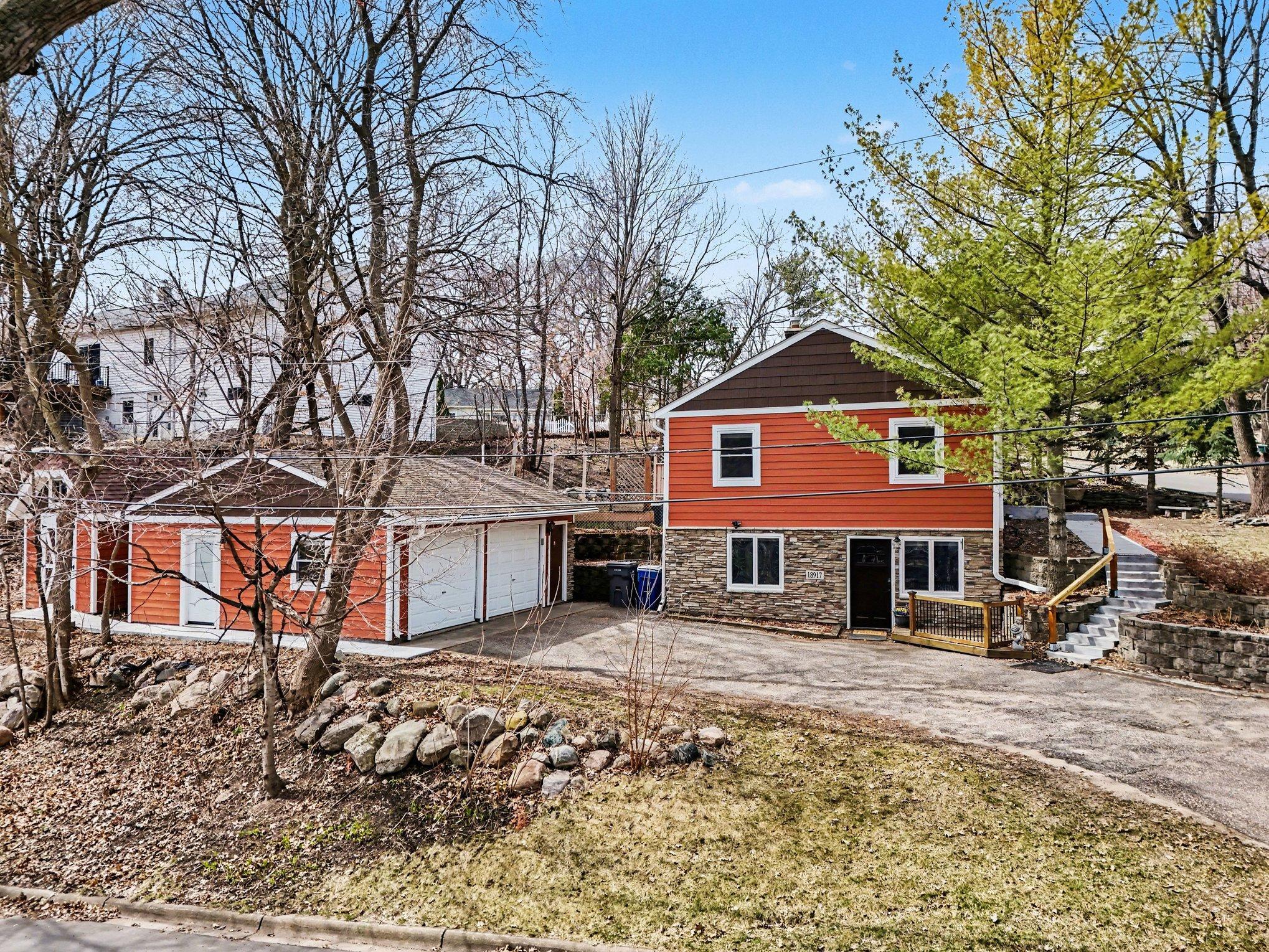 View of Residential at 18917 Chestnut Lane, Minnetonka MN 55345, Minnetonka - Mike Wilen | Minnesota Team Real Estate