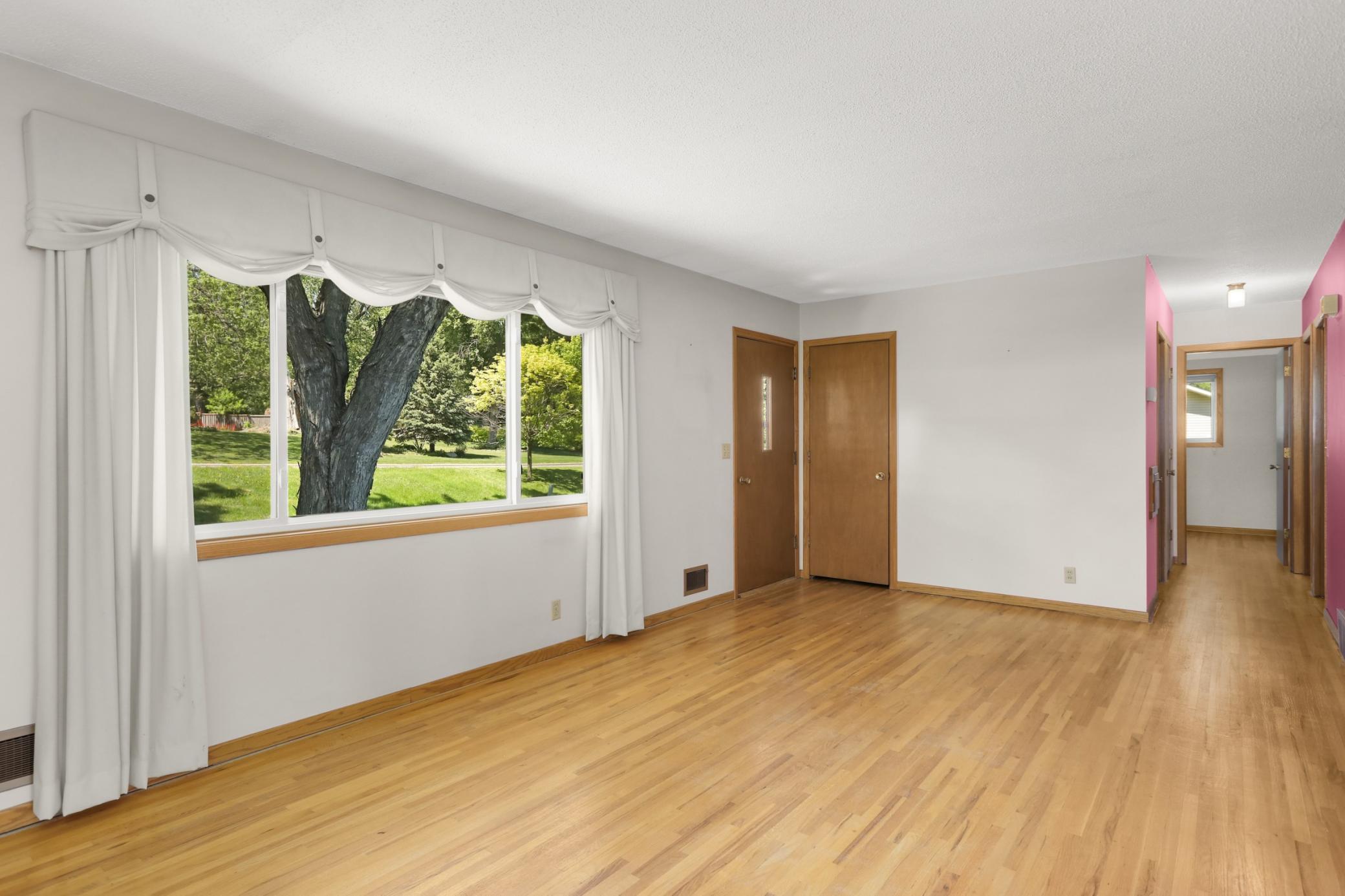View of Residential at 70 Kingsview Lane, Plymouth MN 55447, Plymouth (7 of 35) - Mike Wilen | Minnesota Team Real Estate