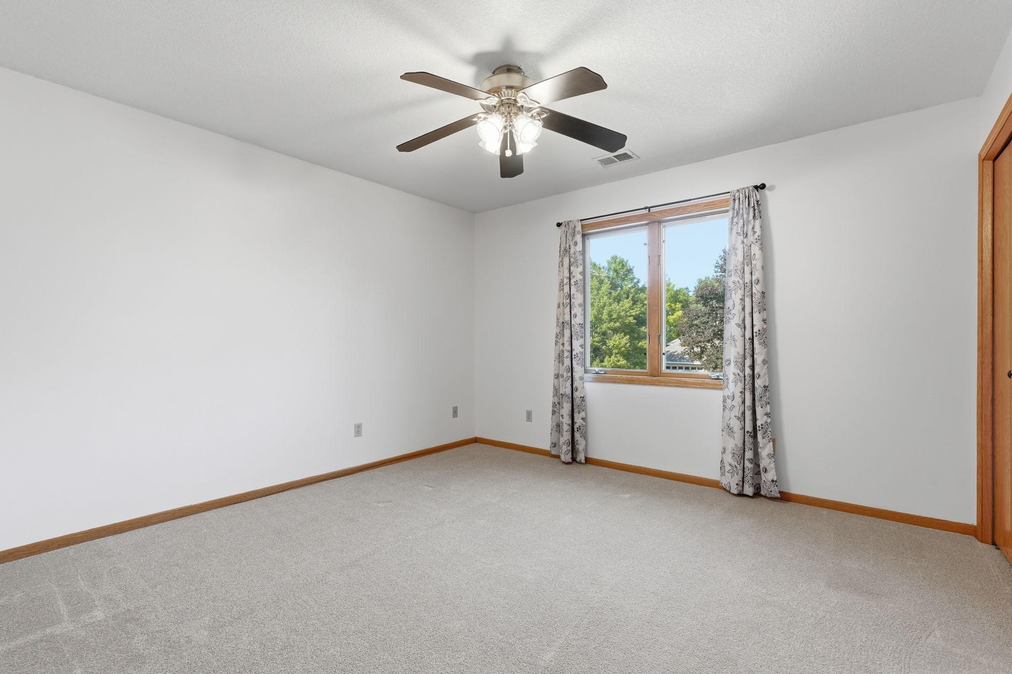 View of Residential at 2222 Parkview Lane, Woodbury MN 55125, Woodbury (21 of 37) - Mike Wilen | Minnesota Team Real Estate