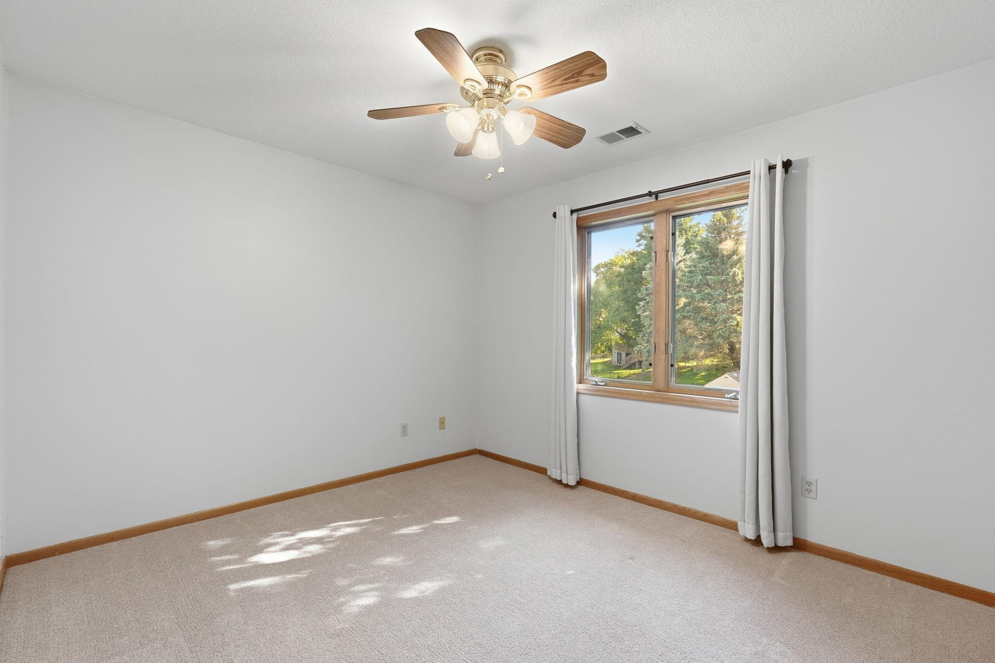 View of Residential at 2222 Parkview Lane, Woodbury MN 55125, Woodbury (19 of 37) - Mike Wilen | Minnesota Team Real Estate