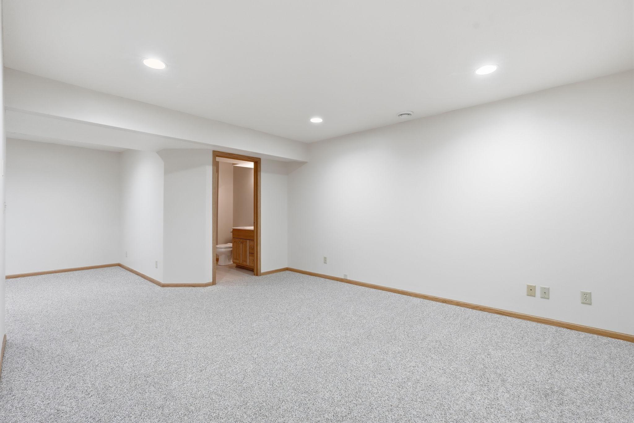 View of Residential at 2222 Parkview Lane, Woodbury MN 55125, Woodbury (24 of 37) - Mike Wilen | Minnesota Team Real Estate
