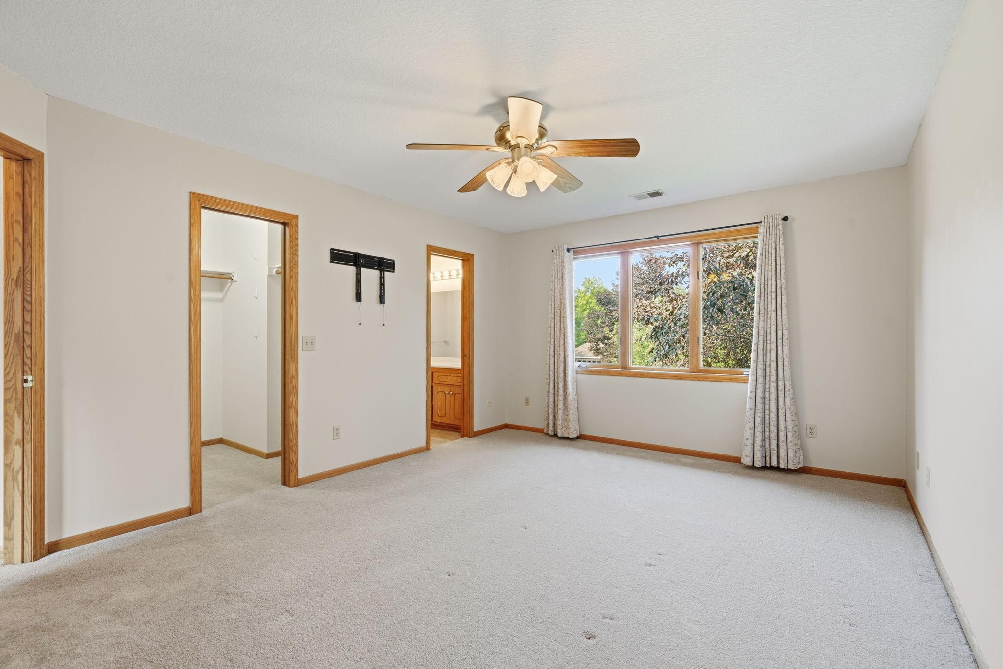 View of Residential at 2222 Parkview Lane, Woodbury MN 55125, Woodbury (15 of 37) - Mike Wilen | Minnesota Team Real Estate