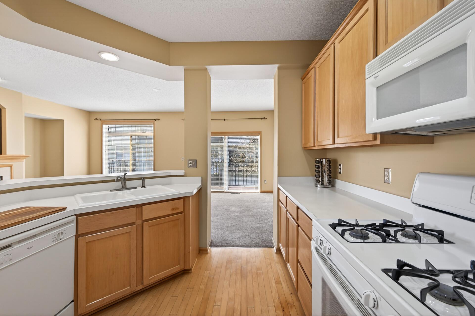View of Residential at 2310 Eagle Trace Lane, Woodbury MN 55129, Woodbury (18 of 34) - Mike Wilen | Minnesota Team Real Estate