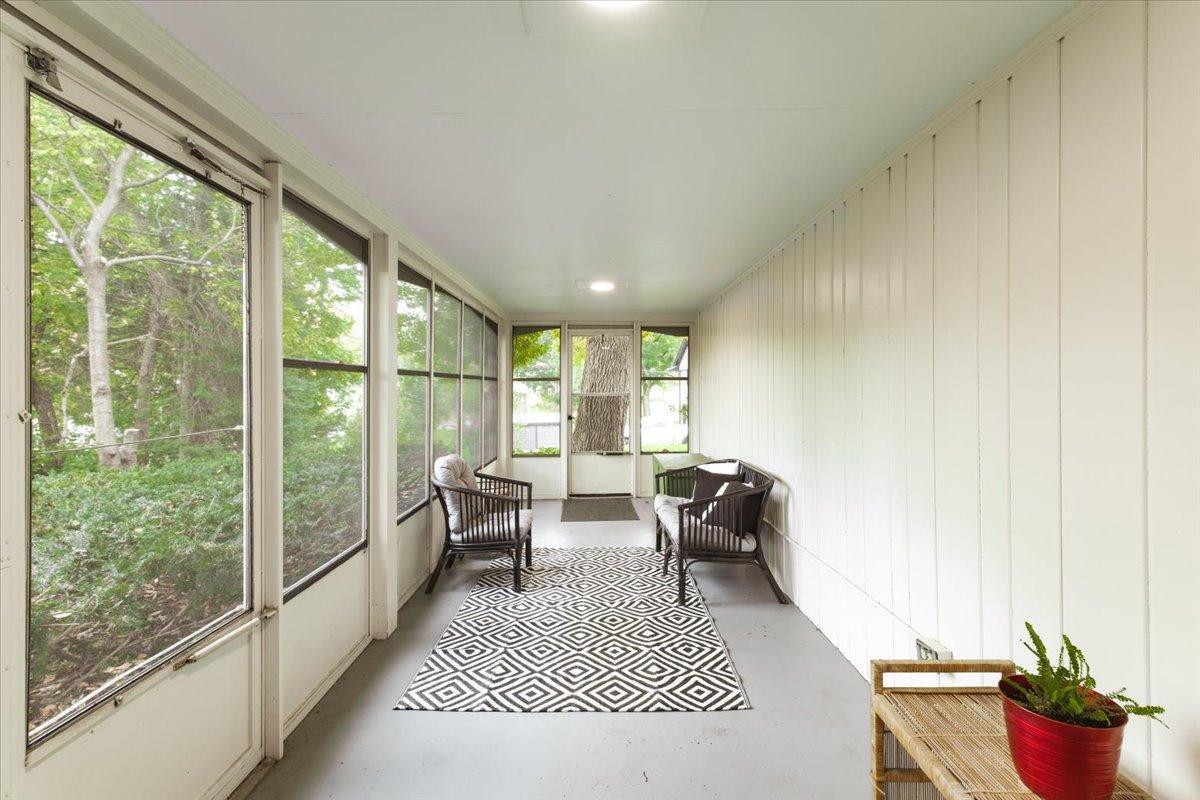 View of Residential at 36 Western Terrace, Golden Valley MN 55426, Golden Valley (39 of 45) - Mike Wilen | Minnesota Team Real Estate