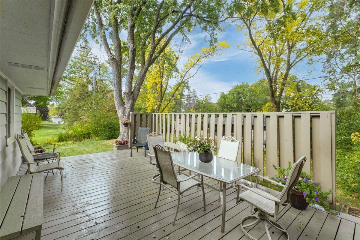 View of Residential at 36 Western Terrace, Golden Valley MN 55426, Golden Valley (34 of 45) - Mike Wilen | Minnesota Team Real Estate