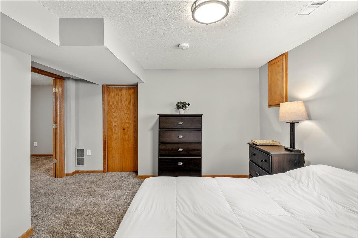 View of Residential at 36 Western Terrace, Golden Valley MN 55426, Golden Valley (26 of 45) - Mike Wilen | Minnesota Team Real Estate