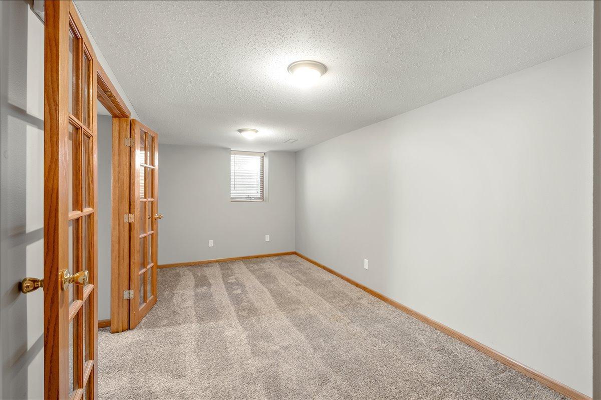 View of Residential at 36 Western Terrace, Golden Valley MN 55426, Golden Valley (28 of 45) - Mike Wilen | Minnesota Team Real Estate