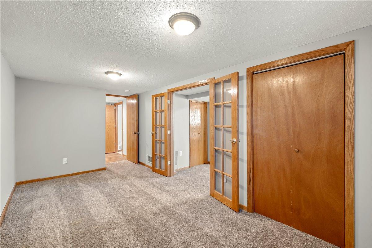 View of Residential at 36 Western Terrace, Golden Valley MN 55426, Golden Valley (27 of 45) - Mike Wilen | Minnesota Team Real Estate