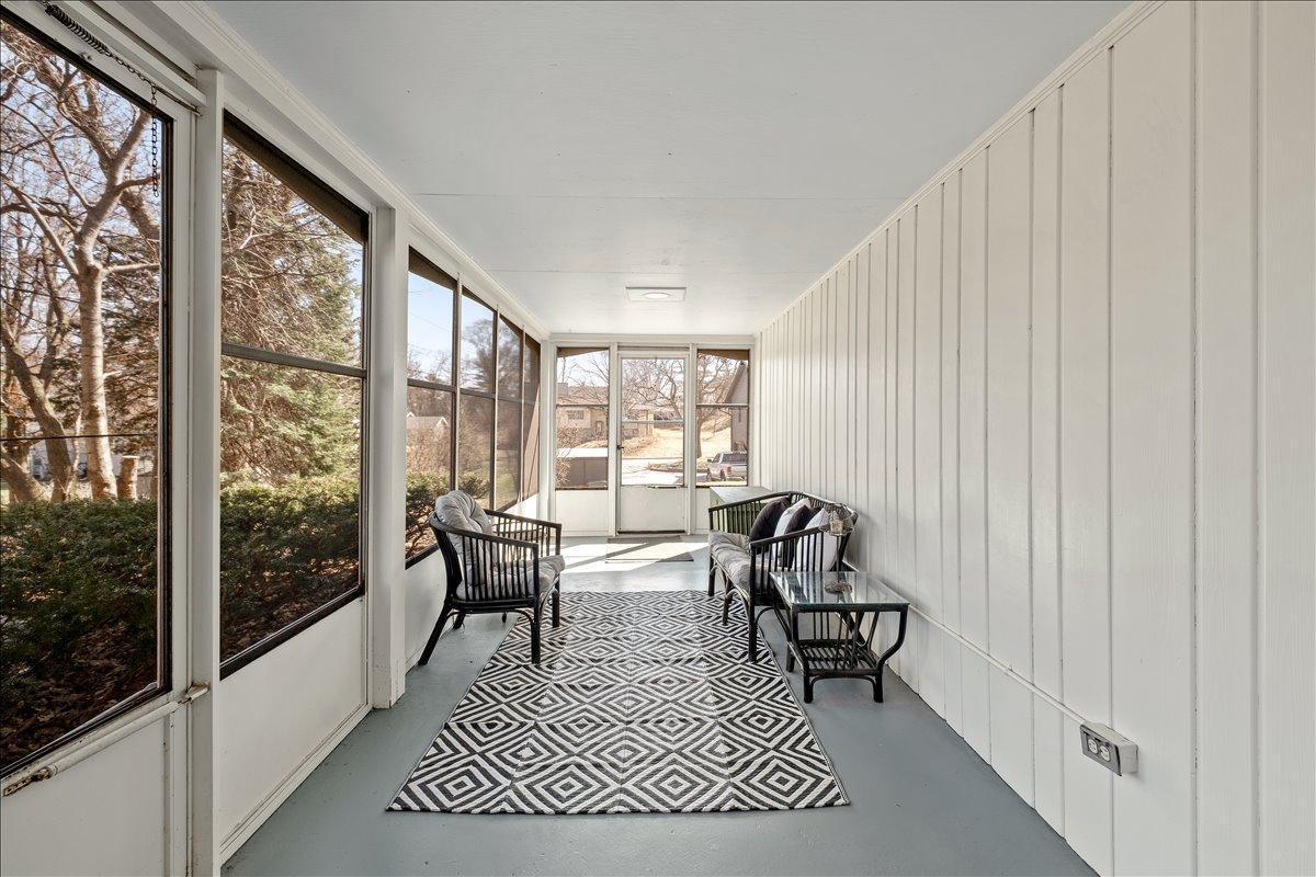 View of Residential at 36 Western Terrace, Golden Valley MN 55426, Golden Valley (24 of 45) - Mike Wilen | Minnesota Team Real Estate