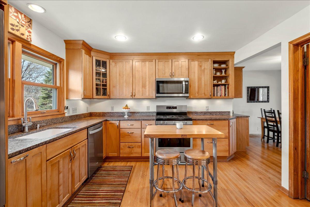 View of Residential at 36 Western Terrace, Golden Valley MN 55426, Golden Valley (11 of 45) - Mike Wilen | Minnesota Team Real Estate