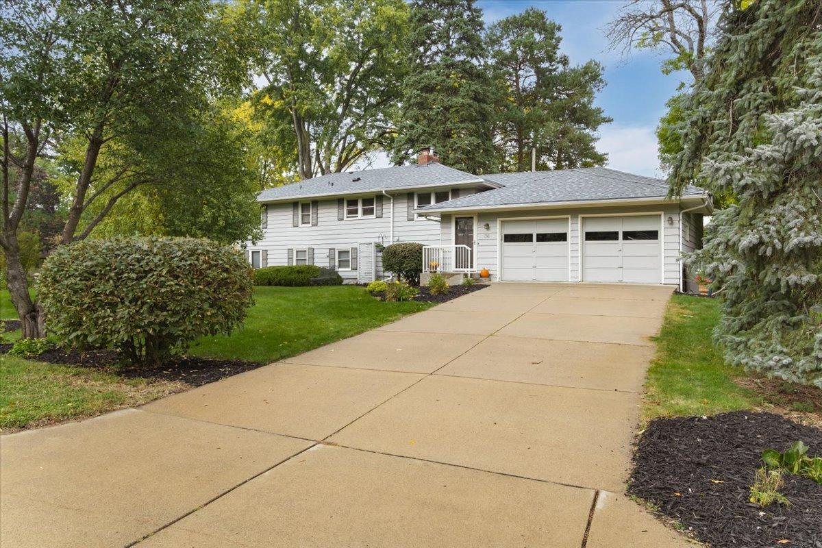 View of Residential at 36 Western Terrace, Golden Valley MN 55426, Golden Valley (4 of 45) - Mike Wilen | Minnesota Team Real Estate
