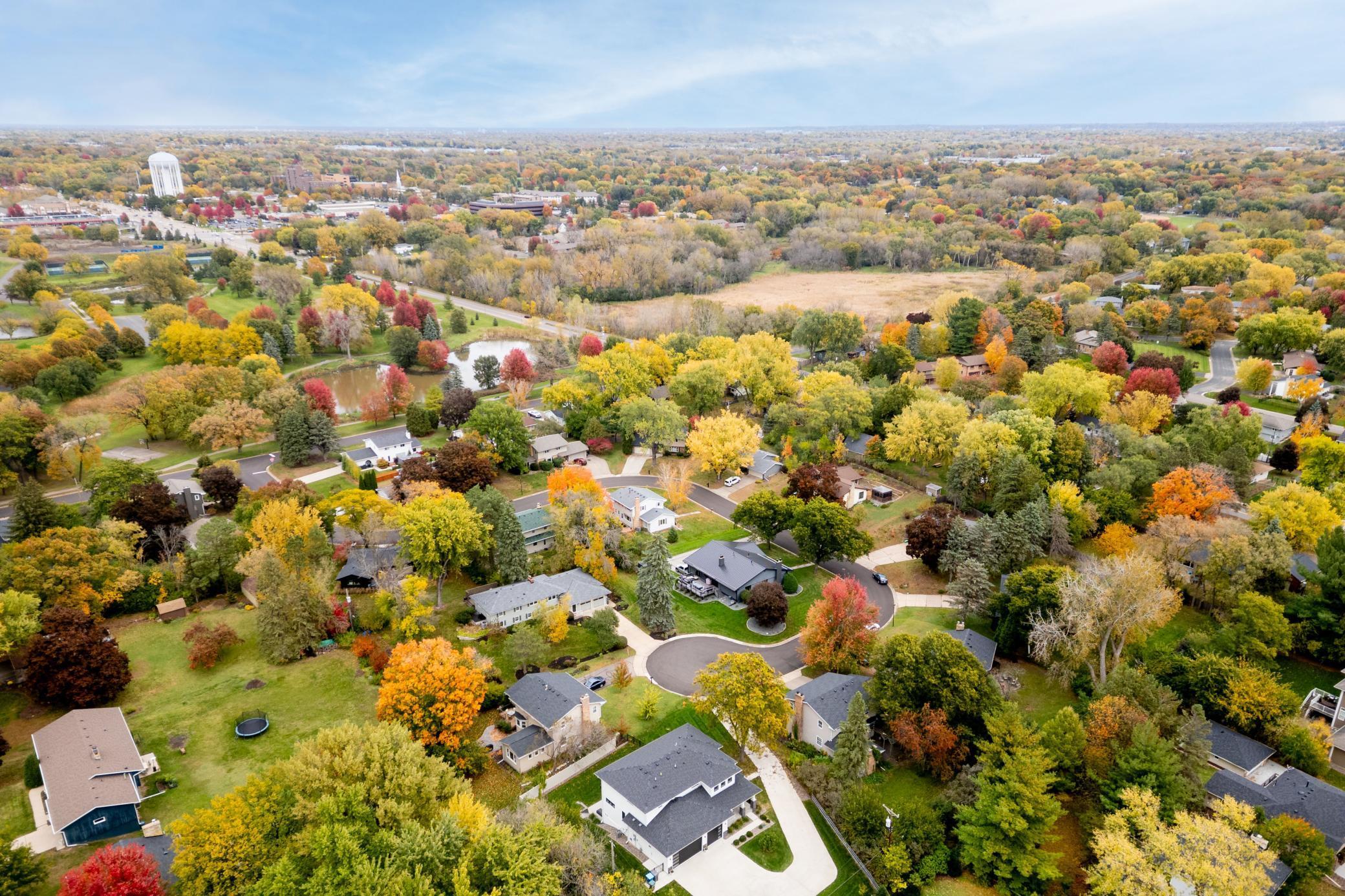 View of Residential at 36 Western Terrace, Golden Valley MN 55426, Golden Valley (42 of 45) - Mike Wilen | Minnesota Team Real Estate