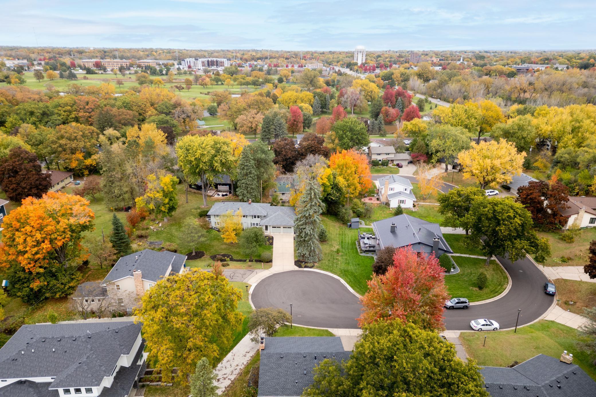 View of Residential at 36 Western Terrace, Golden Valley MN 55426, Golden Valley (41 of 45) - Mike Wilen | Minnesota Team Real Estate