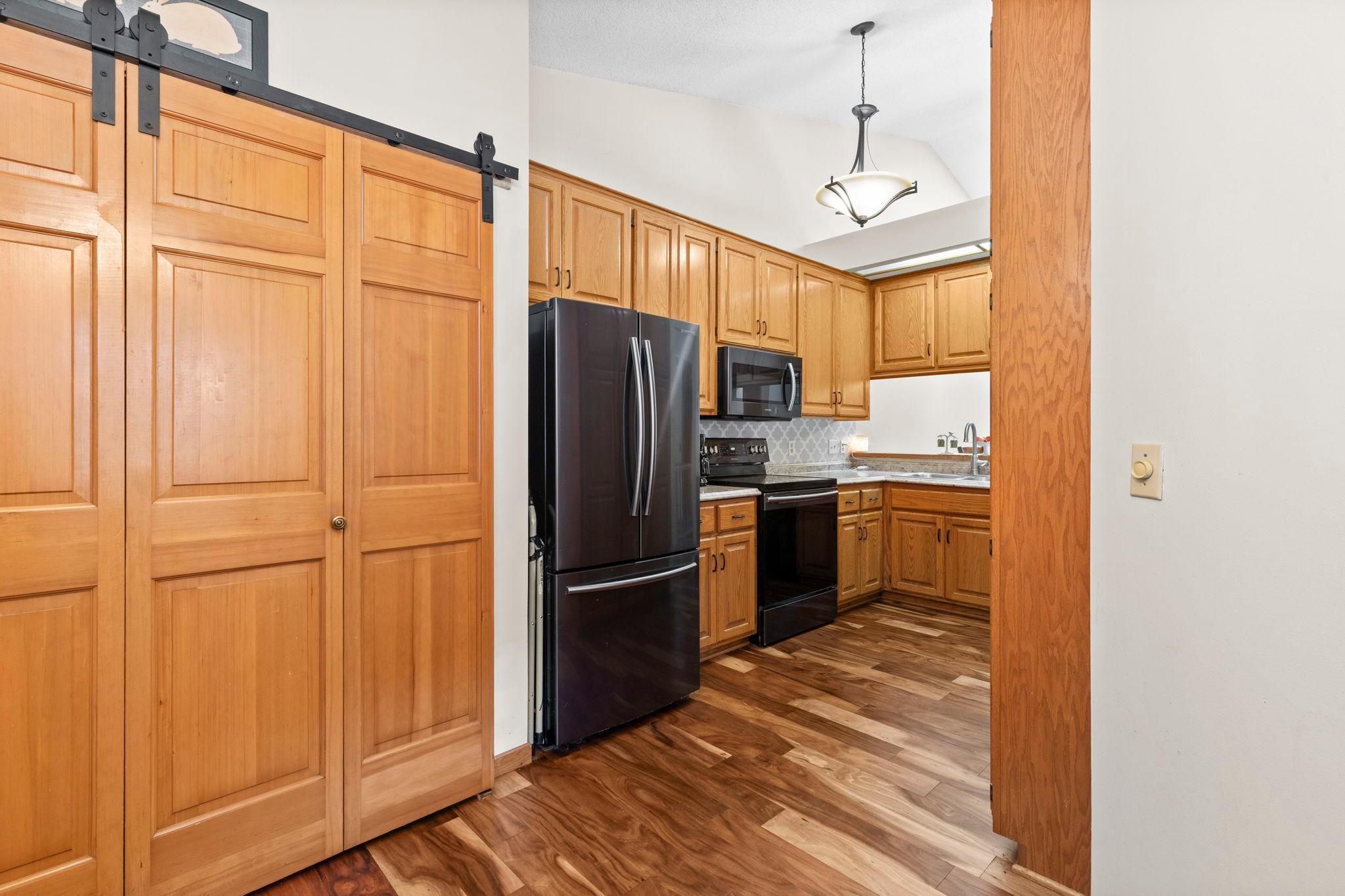 View of Residential at 14621 Embassy Avenue, Apple Valley MN 55124, Apple Valley (8 of 21) - Mike Wilen | Minnesota Team Real Estate