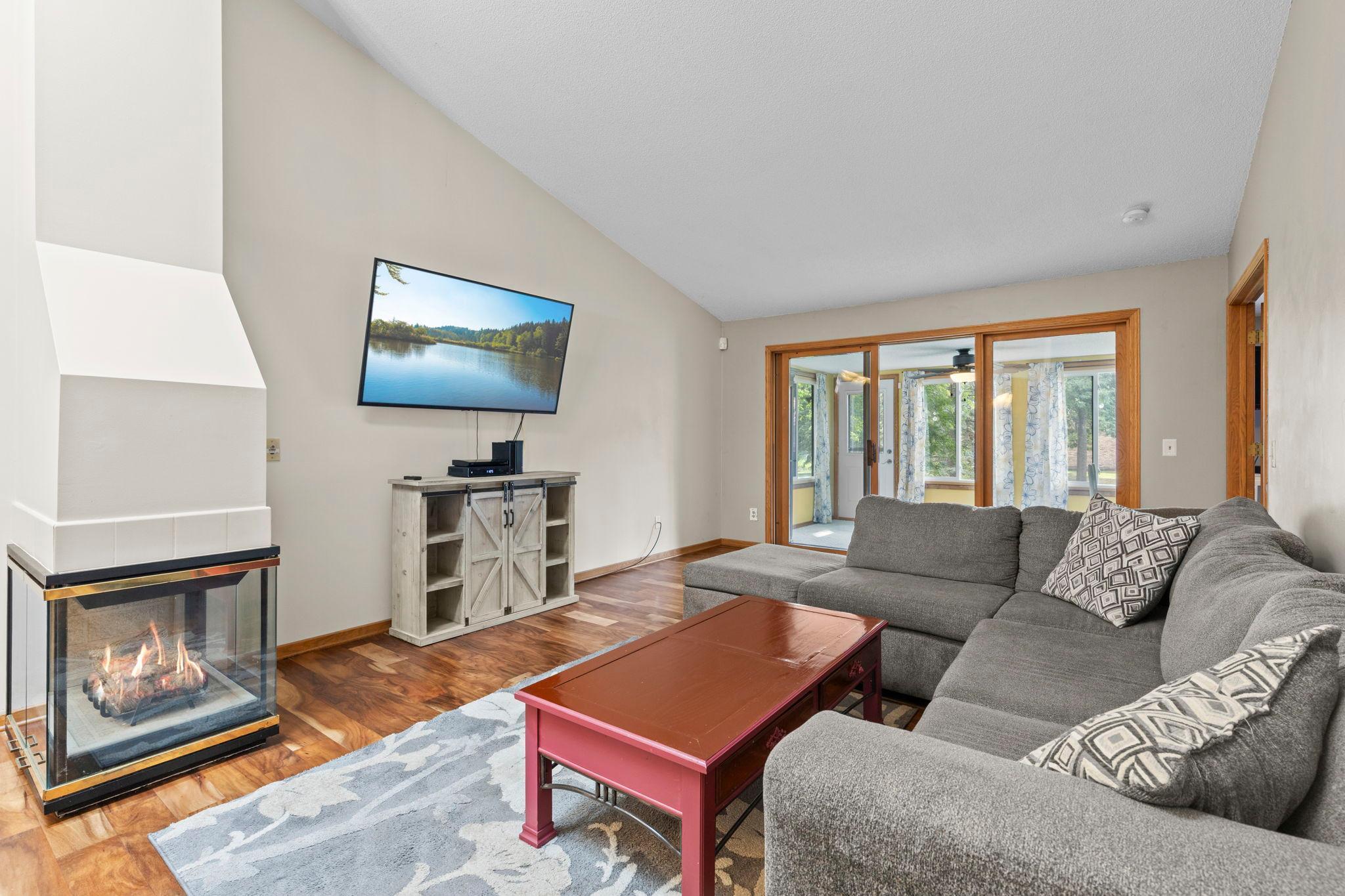 View of Residential at 14621 Embassy Avenue, Apple Valley MN 55124, Apple Valley (4 of 21) - Mike Wilen | Minnesota Team Real Estate