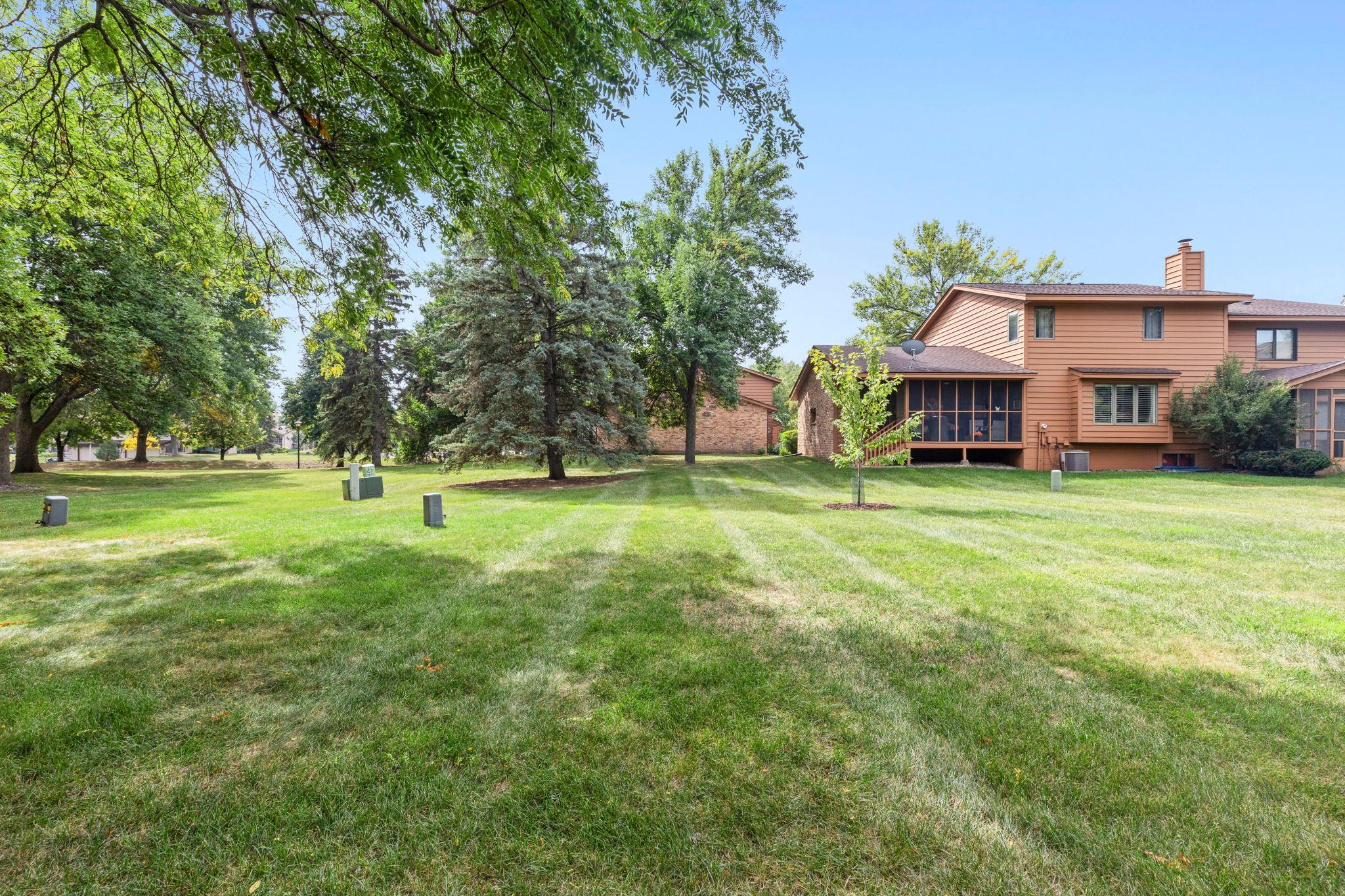 View of Residential at 14621 Embassy Avenue, Apple Valley MN 55124, Apple Valley (19 of 21) - Mike Wilen | Minnesota Team Real Estate