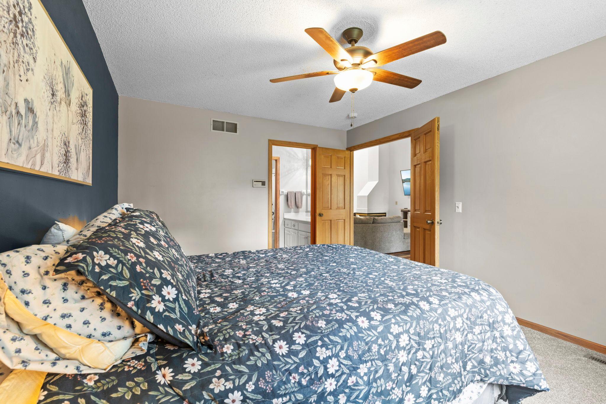 View of Residential at 14621 Embassy Avenue, Apple Valley MN 55124, Apple Valley (12 of 21) - Mike Wilen | Minnesota Team Real Estate