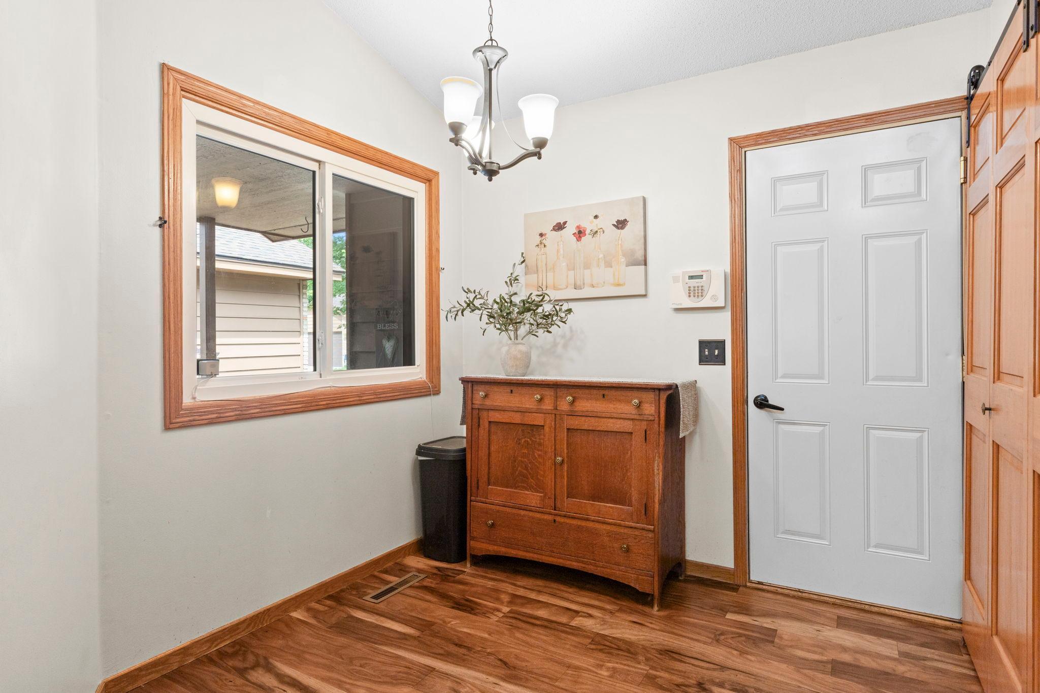 View of Residential at 14621 Embassy Avenue, Apple Valley MN 55124, Apple Valley (11 of 21) - Mike Wilen | Minnesota Team Real Estate