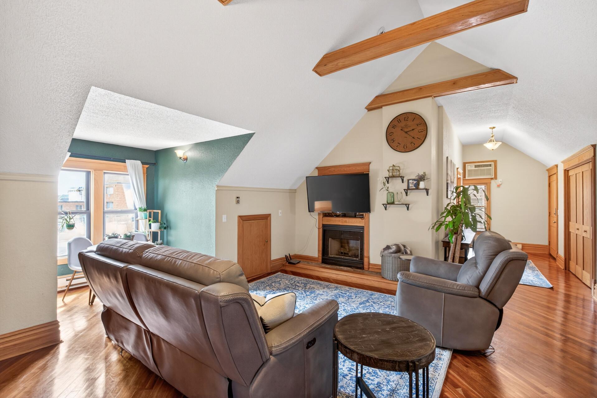 View of Residential at 1936 Aldrich Avenue #E301, Minneapolis MN 55403, Minneapolis (8 of 32) - Mike Wilen | Minnesota Team Real Estate
