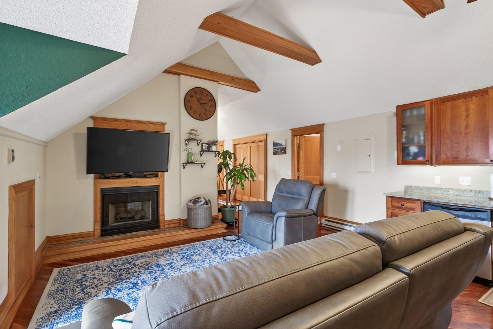 View of Residential at 1936 Aldrich Avenue #E301, Minneapolis MN 55403, Minneapolis (2 of 32) - Mike Wilen | Minnesota Team Real Estate
