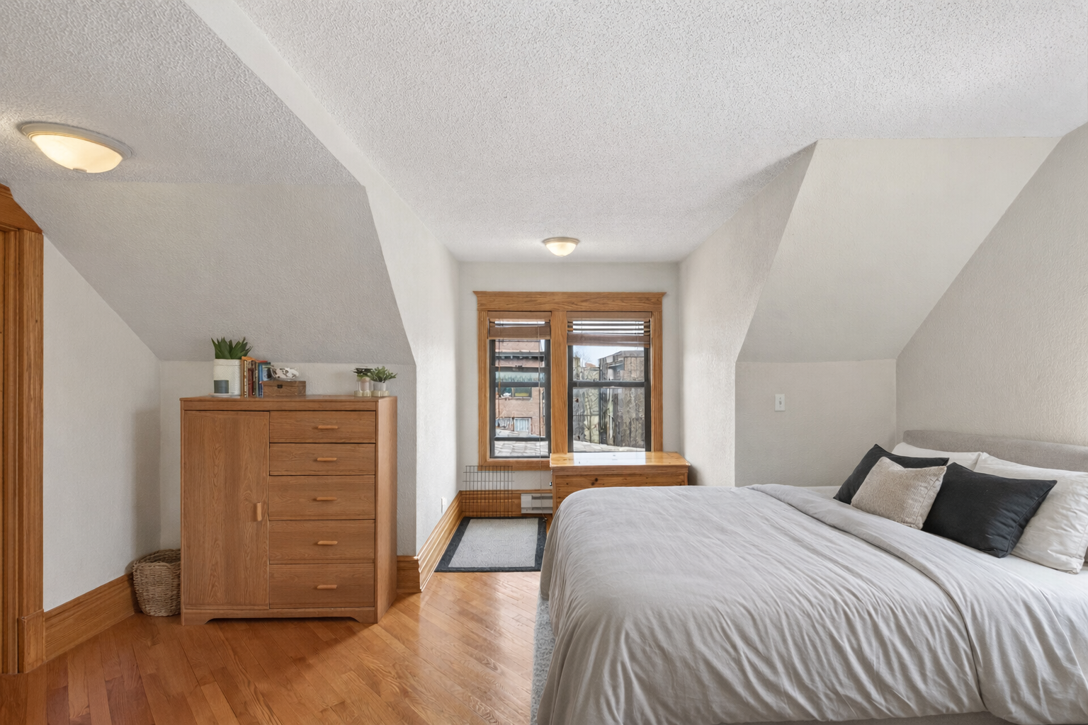 View of Residential at 1936 Aldrich Avenue #E301, Minneapolis MN 55403, Minneapolis (20 of 32) - Mike Wilen | Minnesota Team Real Estate