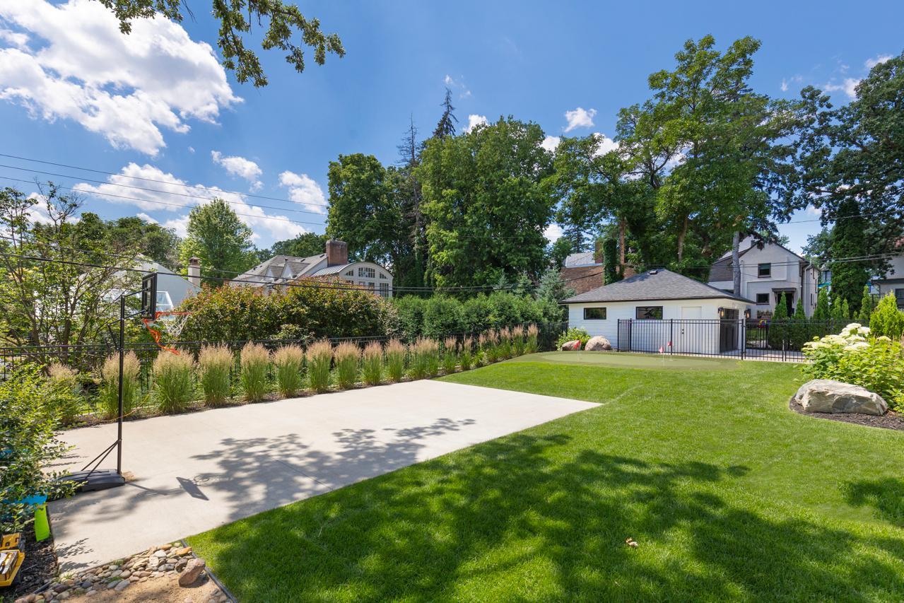 View of Residential at 4889 Lake Harriet Parkway, Minneapolis MN 55419, Minneapolis (46 of 50) - Mike Wilen | Minnesota Team Real Estate