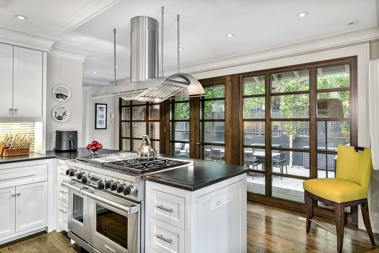 View of Residential at 2119 Lake Of The Isles Parkway, Minneapolis MN 55405, Minneapolis (12 of 35) - Mike Wilen | Minnesota Team Real Estate