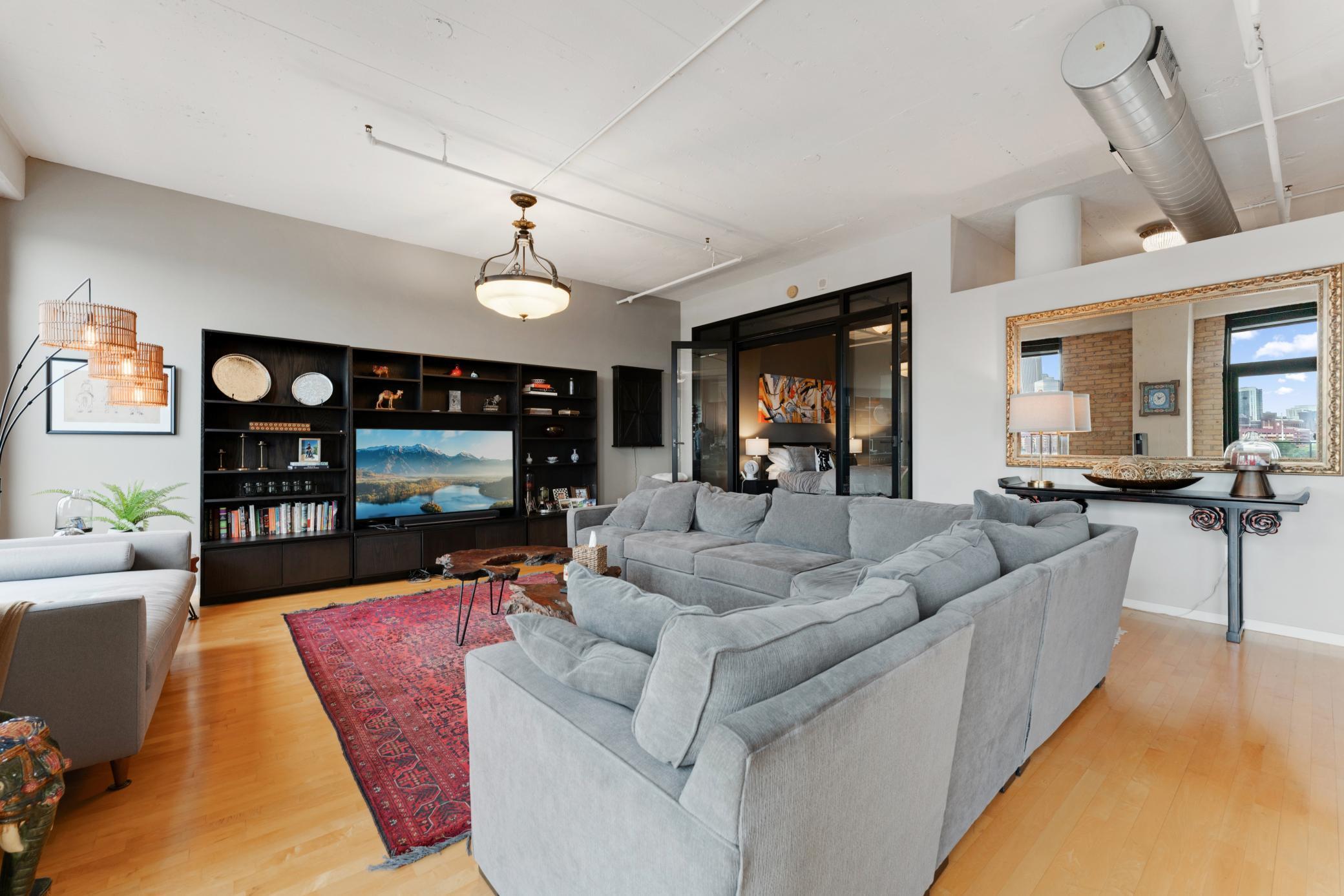 View of Residential at 290 Market Street #811, Minneapolis MN 55405, Minneapolis (4 of 29) - Mike Wilen | Minnesota Team Real Estate