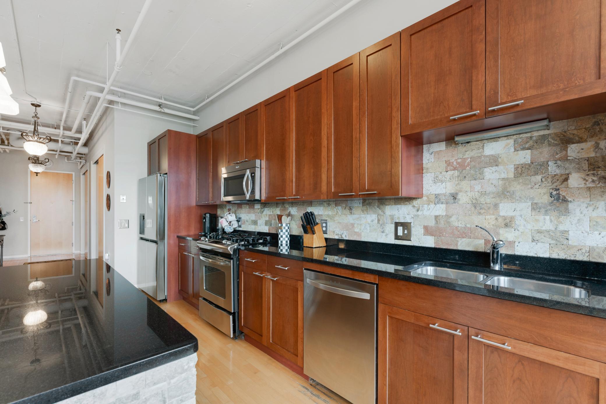 View of Residential at 290 Market Street #811, Minneapolis MN 55405, Minneapolis (13 of 29) - Mike Wilen | Minnesota Team Real Estate